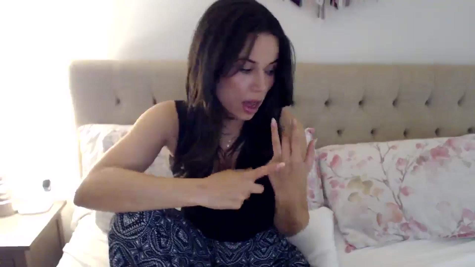 Gallery image thumbnail from JustJoslyn's myfreecams stream on, 12/17/2024, 19:54 image 2 of 20