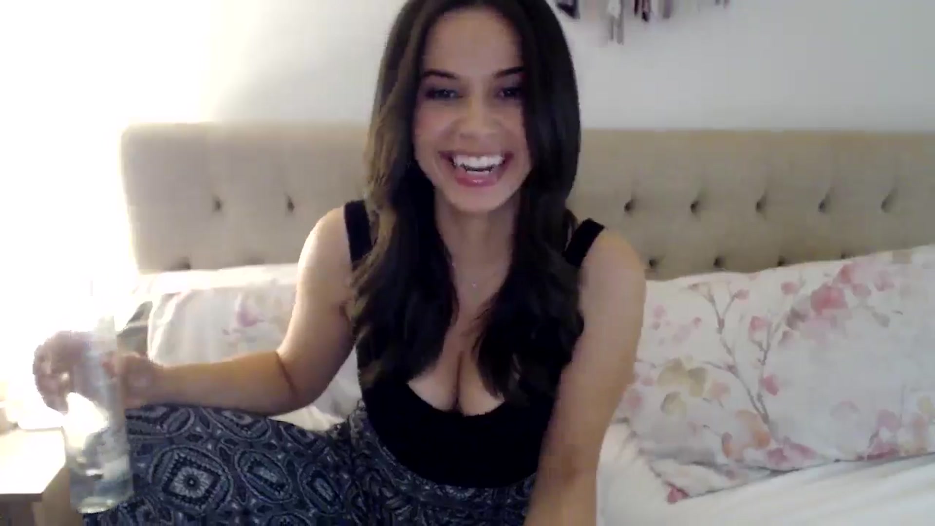 Gallery image thumbnail from JustJoslyn's myfreecams stream on, 12/17/2024, 19:54 image 12 of 20