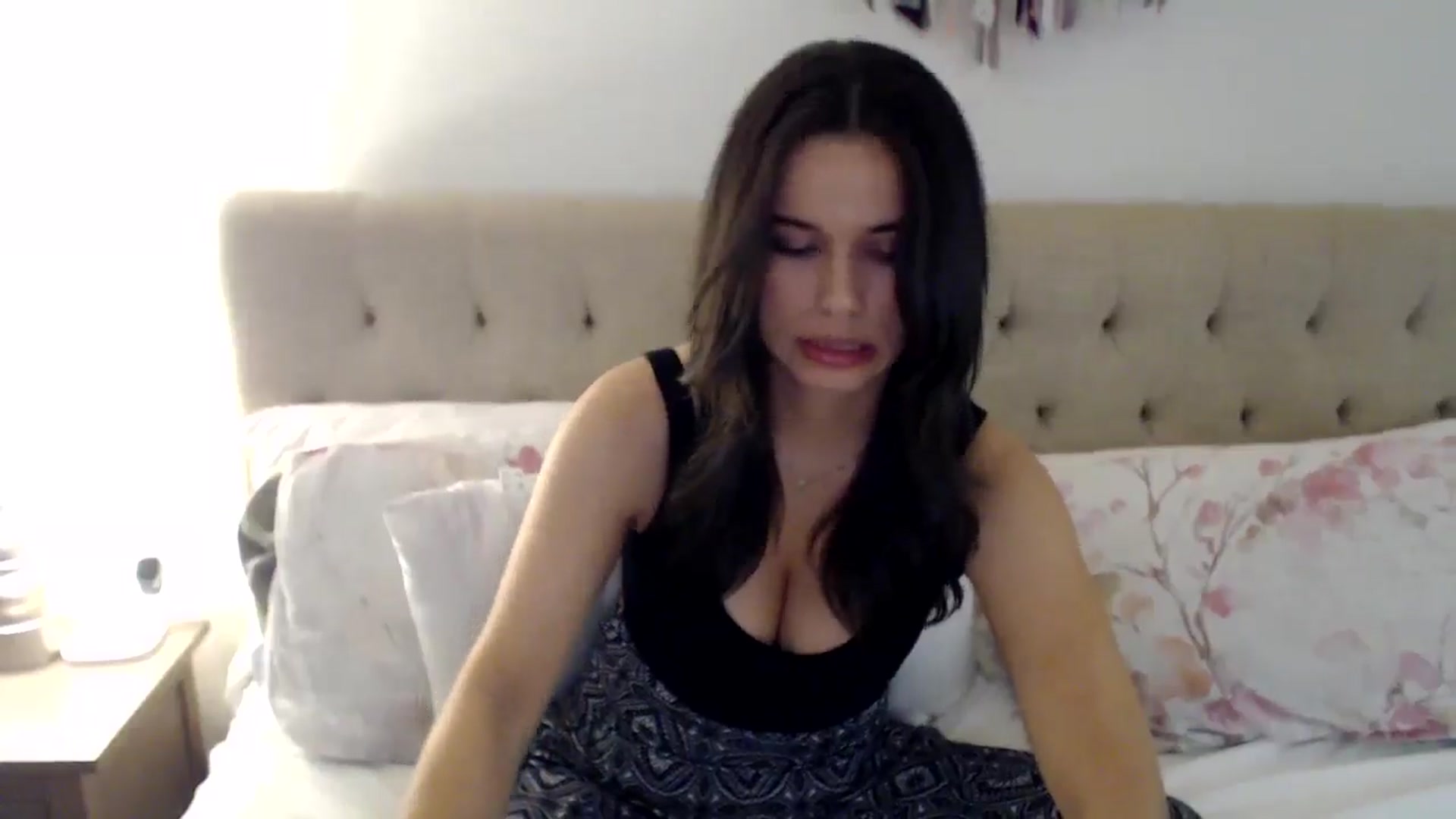 Gallery image thumbnail from JustJoslyn's myfreecams stream on, 12/17/2024, 19:54 image 8 of 20