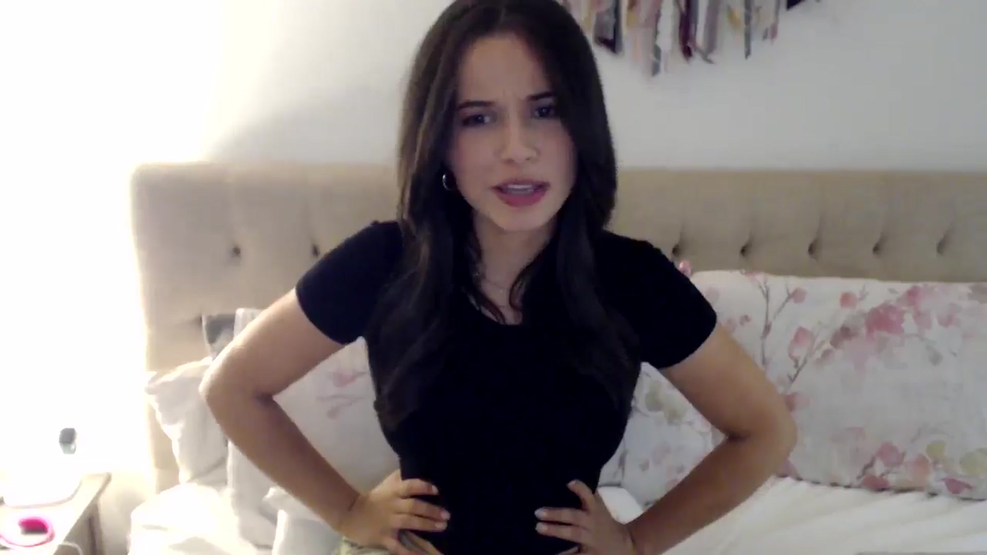 Gallery image thumbnail from JustJoslyn's myfreecams stream on, 12/18/2024, 19:44 image 15 of 20