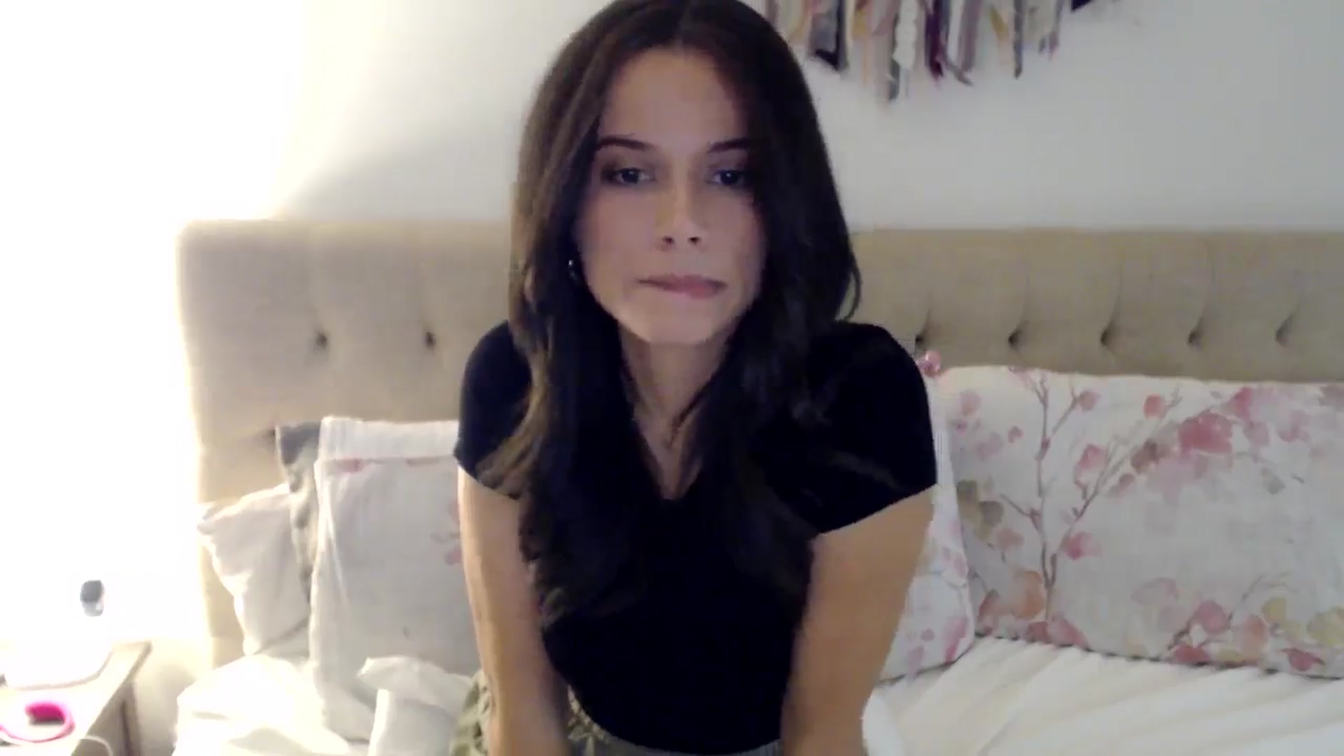 Gallery image thumbnail from JustJoslyn's myfreecams stream on, 12/18/2024, 19:44 image 19 of 20