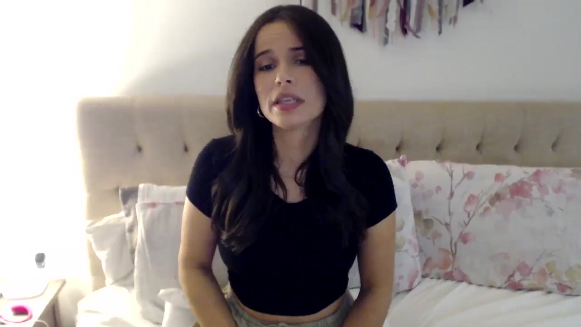 Gallery image thumbnail from JustJoslyn's myfreecams stream on, 12/18/2024, 19:44 image 14 of 20