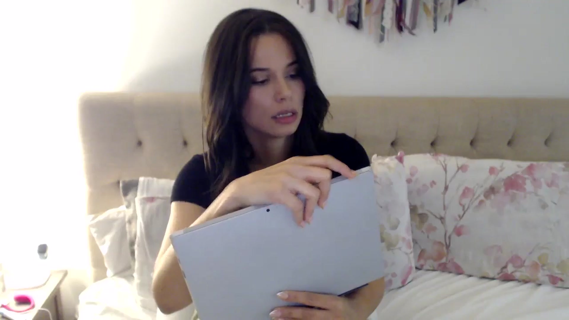 Gallery image thumbnail from JustJoslyn's myfreecams stream on, 12/18/2024, 19:44 image 6 of 20