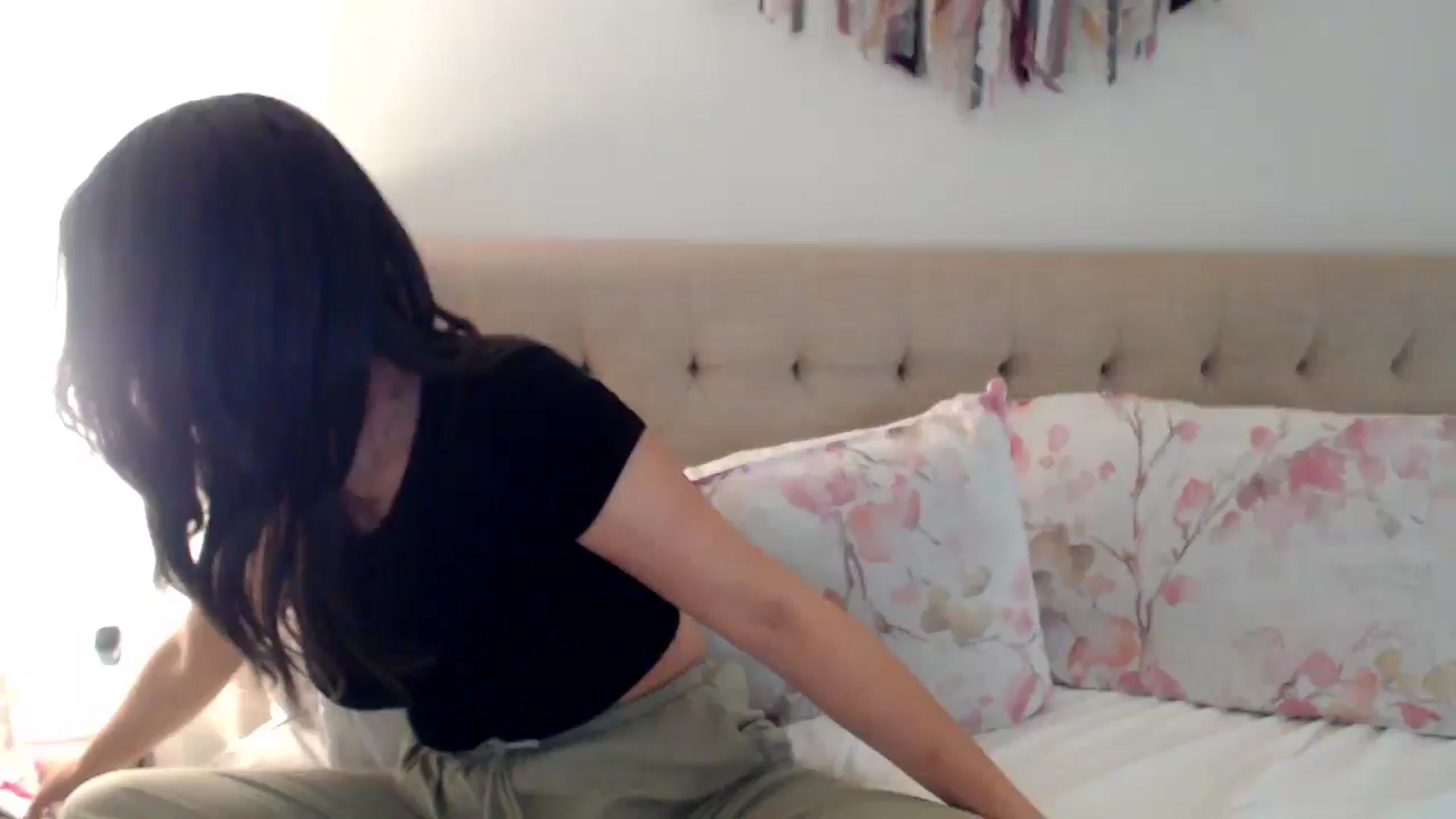 Gallery image thumbnail from JustJoslyn's myfreecams stream on, 12/18/2024, 19:44 image 7 of 20