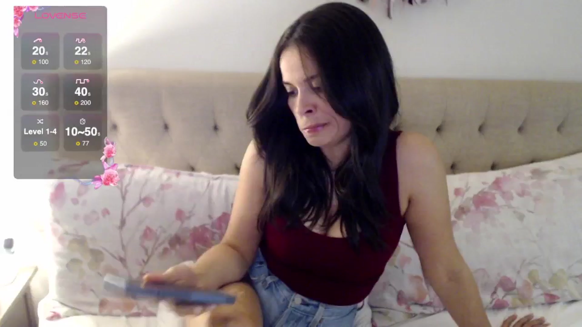 Gallery image thumbnail from JustJoslyn's myfreecams stream on, 12/19/2024, 23:08 image 17 of 20