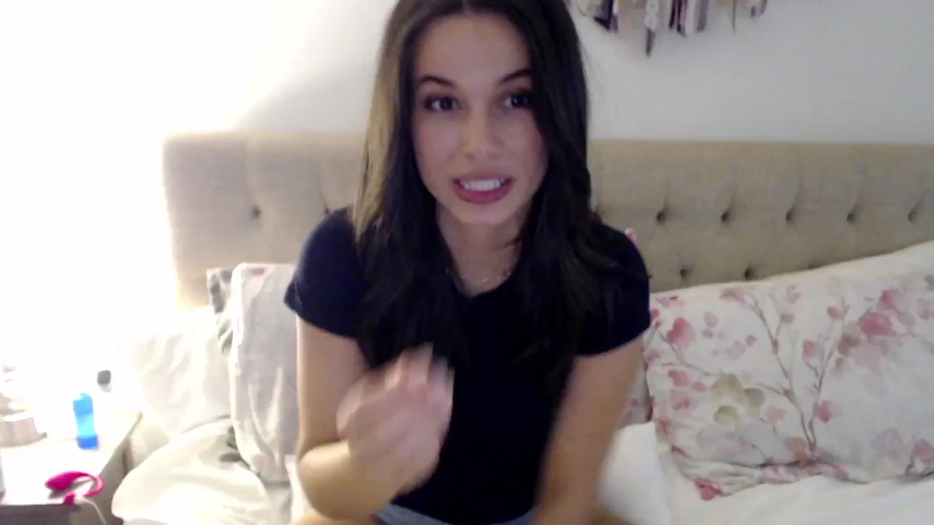 Gallery image thumbnail from JustJoslyn's myfreecams stream on, 12/23/2024, 21:46 image 2 of 20