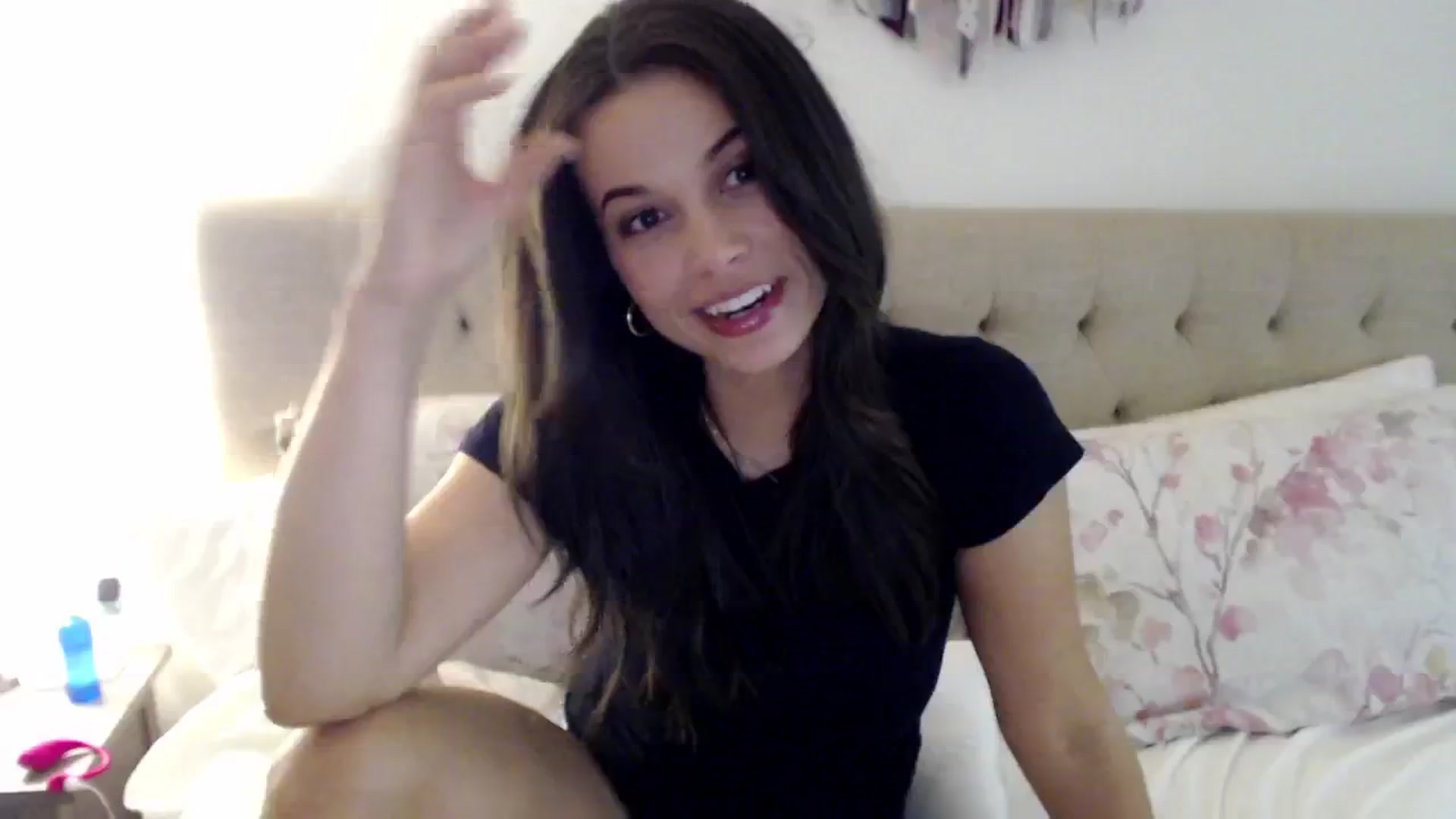Gallery image thumbnail from JustJoslyn's myfreecams stream on, 12/23/2024, 21:46 image 17 of 20