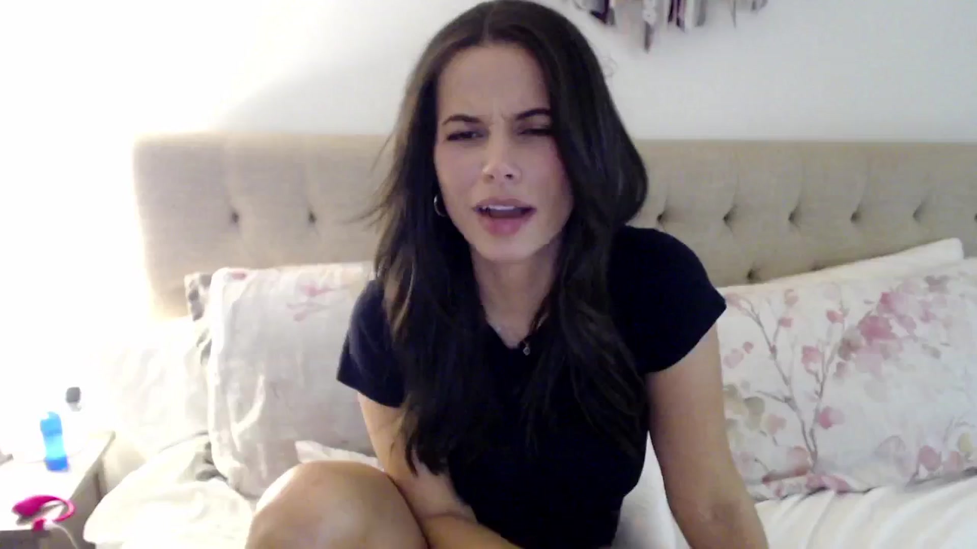Gallery image thumbnail from JustJoslyn's myfreecams stream on, 12/23/2024, 21:46 image 18 of 20