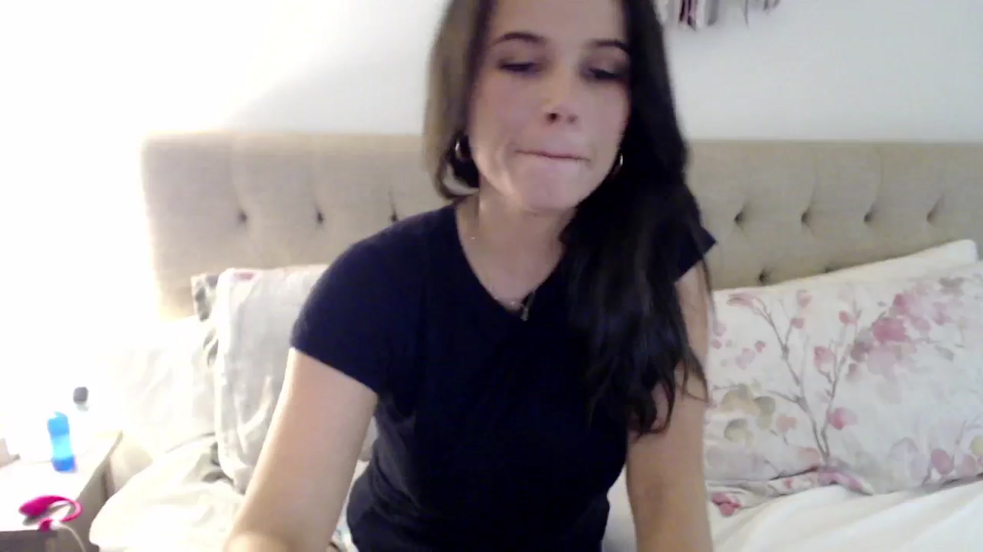 Gallery image thumbnail from JustJoslyn's myfreecams stream on, 12/23/2024, 21:46 image 13 of 20