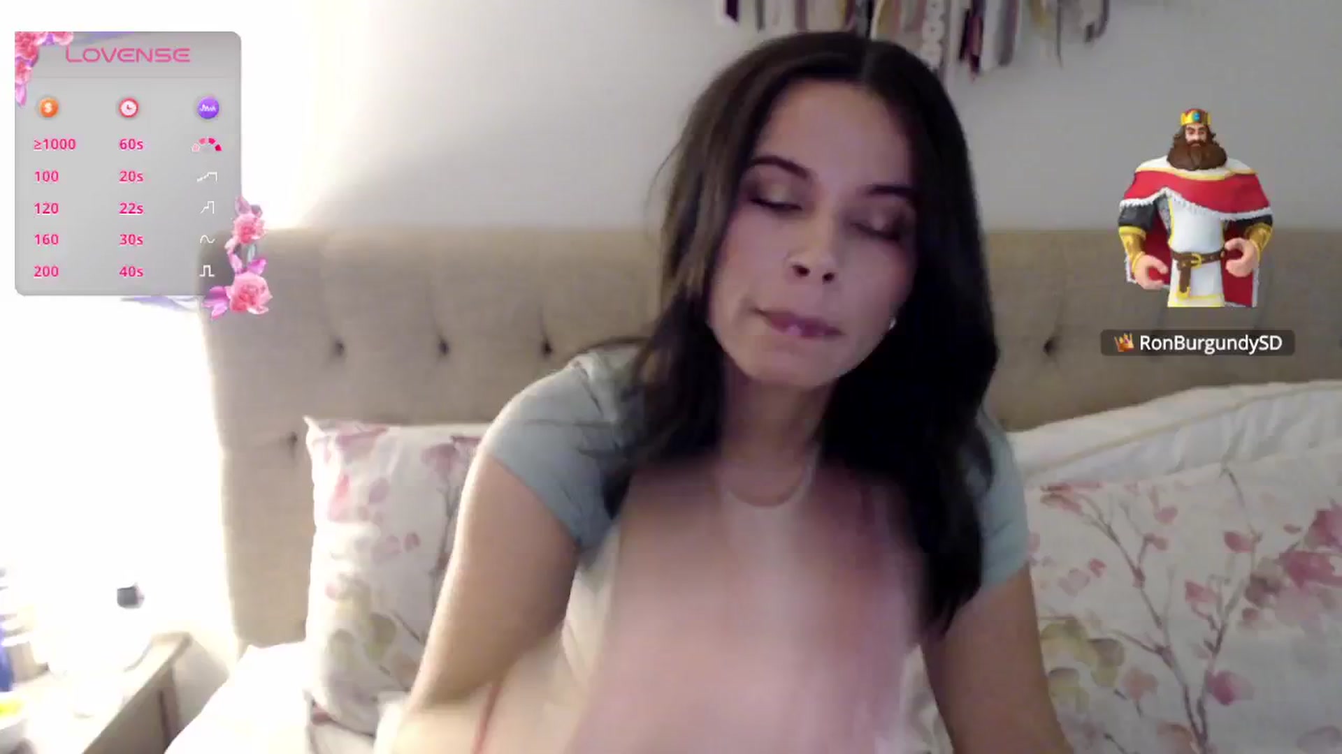 Gallery image thumbnail from JustJoslyn's myfreecams stream on, 12/29/2024, 21:06 image 17 of 20