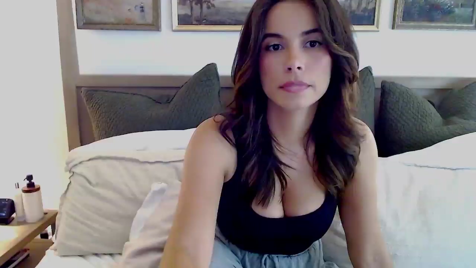 Gallery image thumbnail from JustJoslyn's myfreecams stream on, 08/10/2026, 21:25 image 6 of 20