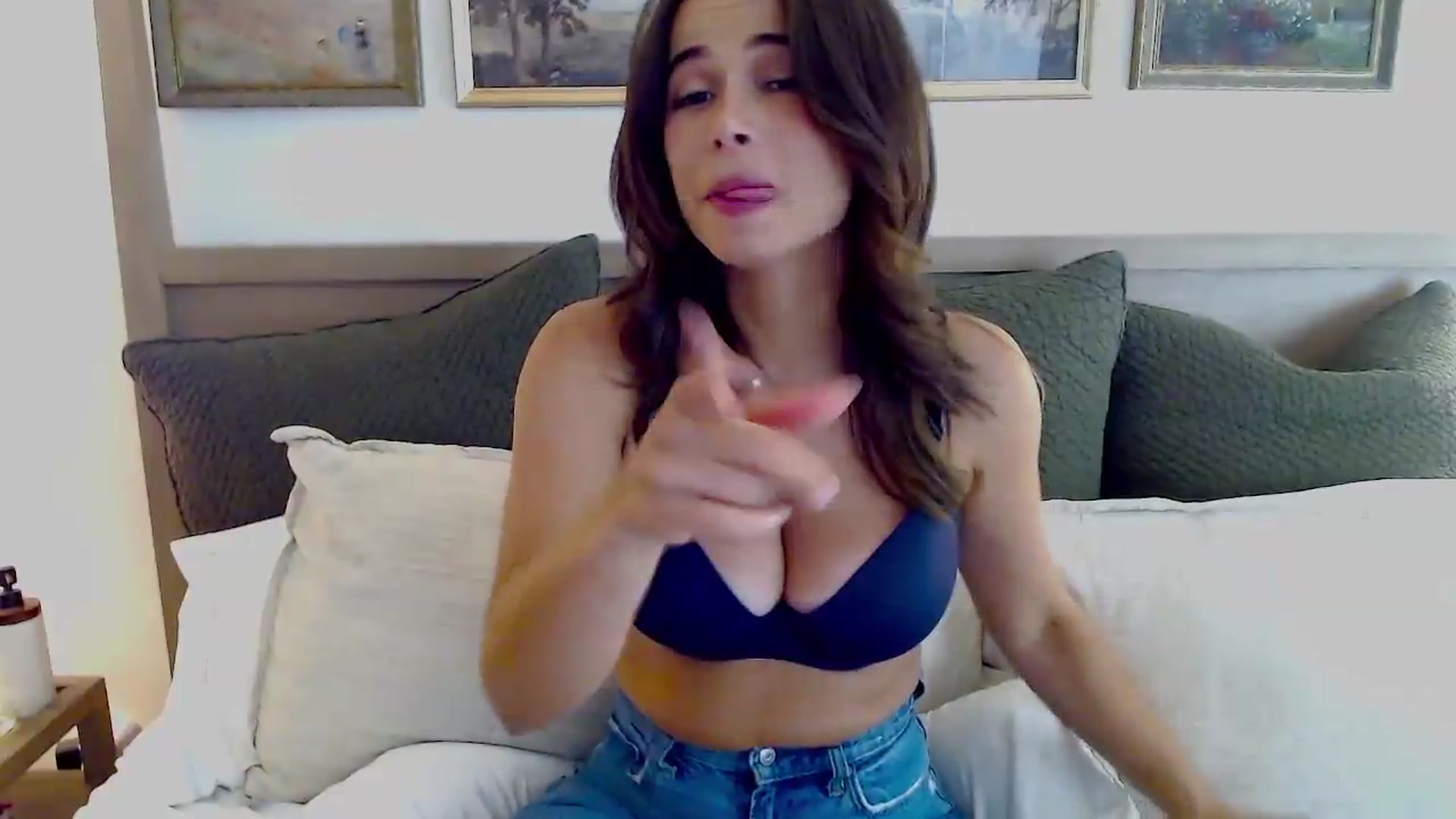 Gallery image thumbnail from JustJoslyn's myfreecams stream on, 09/04/2026, 21:33 image 11 of 20