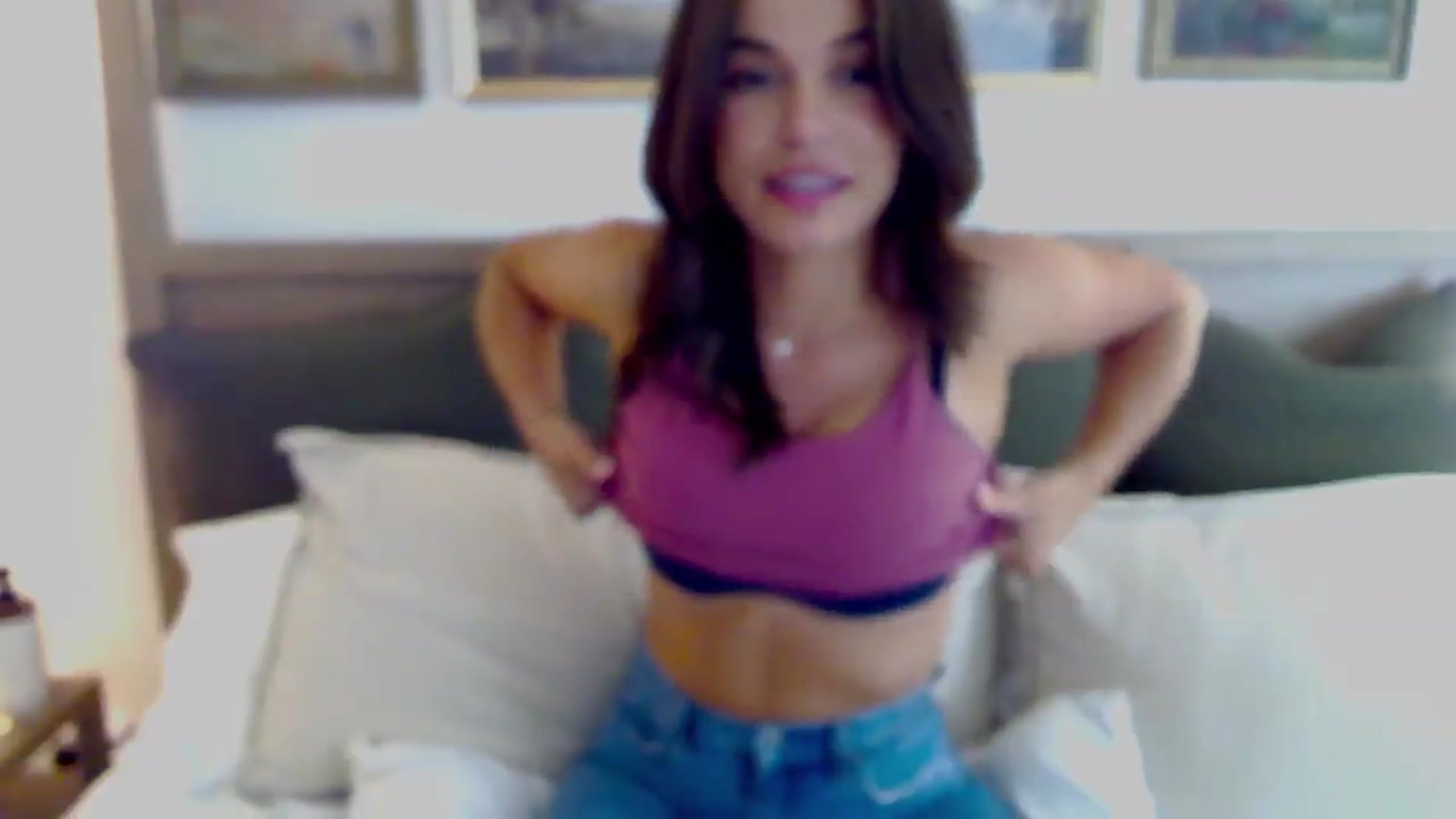 Gallery image thumbnail from JustJoslyn's myfreecams stream on, 09/04/2026, 21:33 image 5 of 20