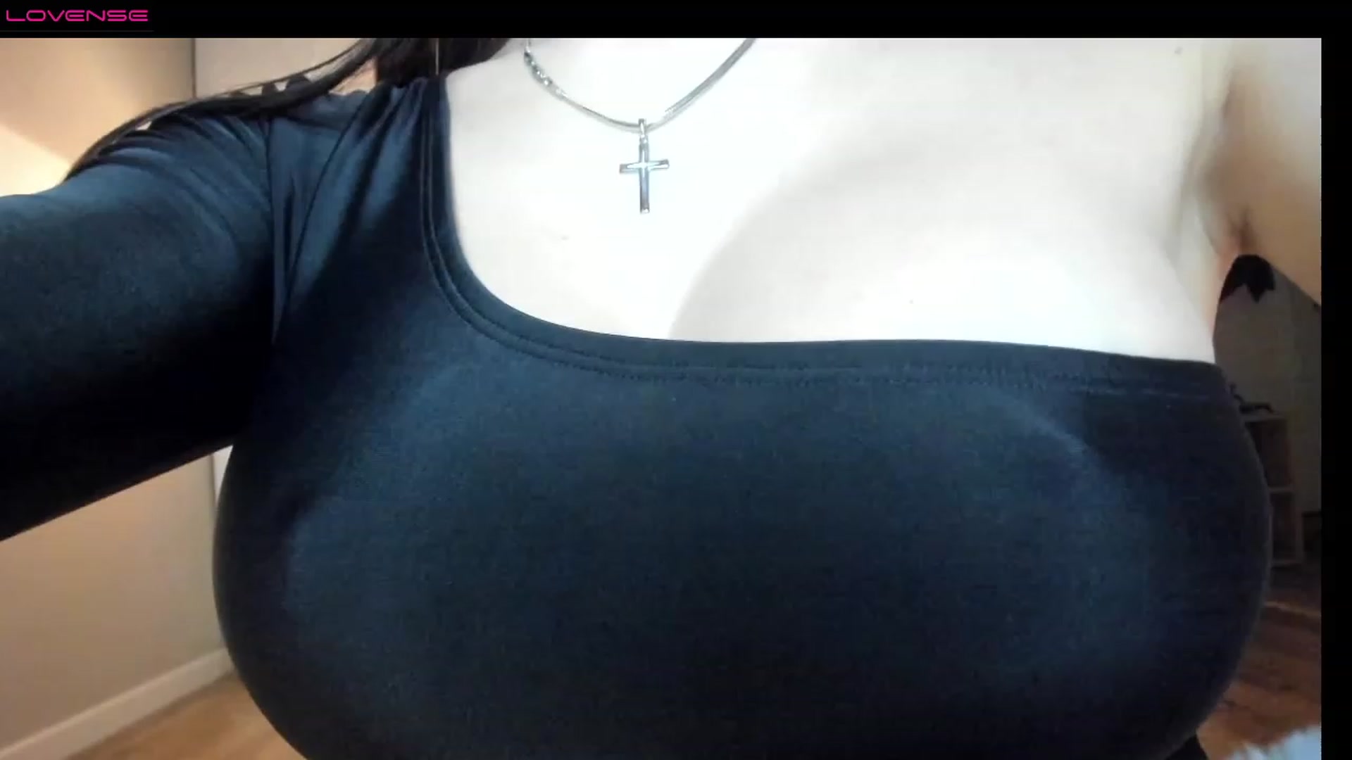 Gallery image thumbnail from JustKate_'s myfreecams stream on, 12/03/2022, 18:05 image 18 of 20