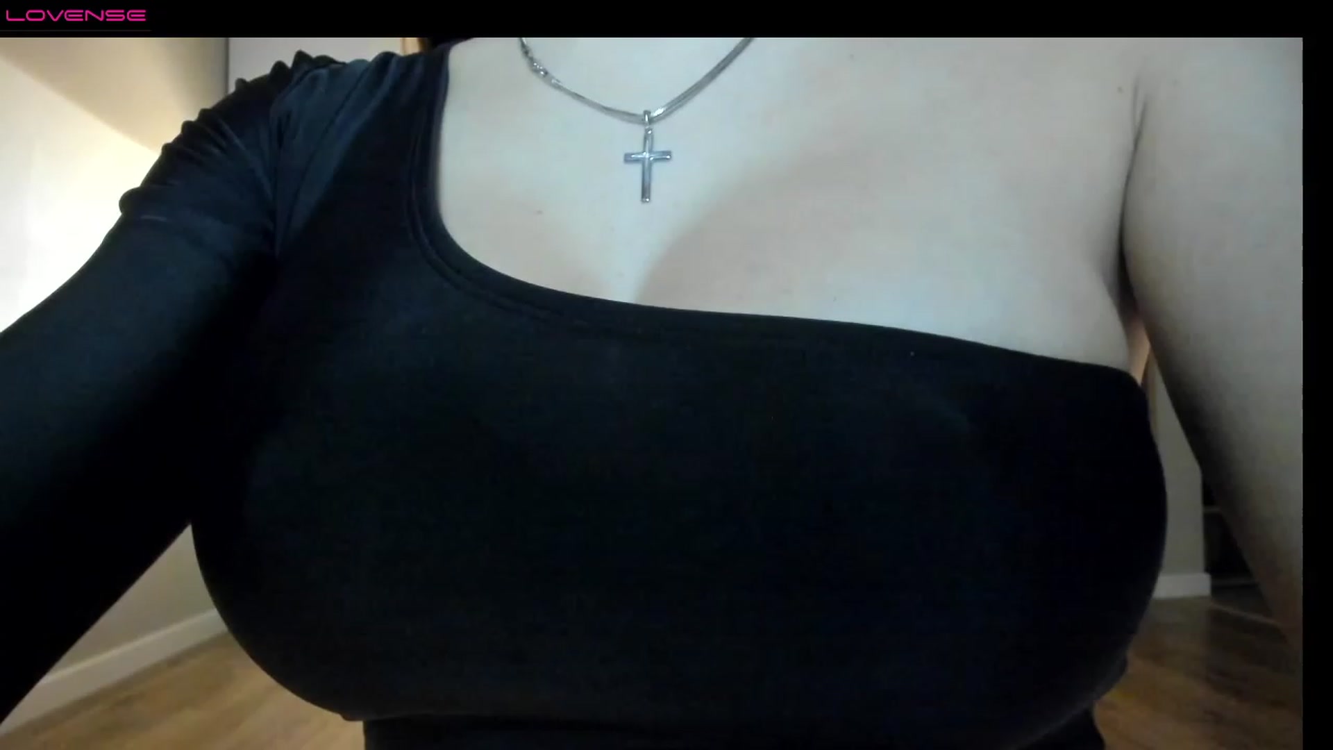 Gallery image thumbnail from JustKate_'s myfreecams stream on, 12/03/2022, 18:05 image 12 of 20