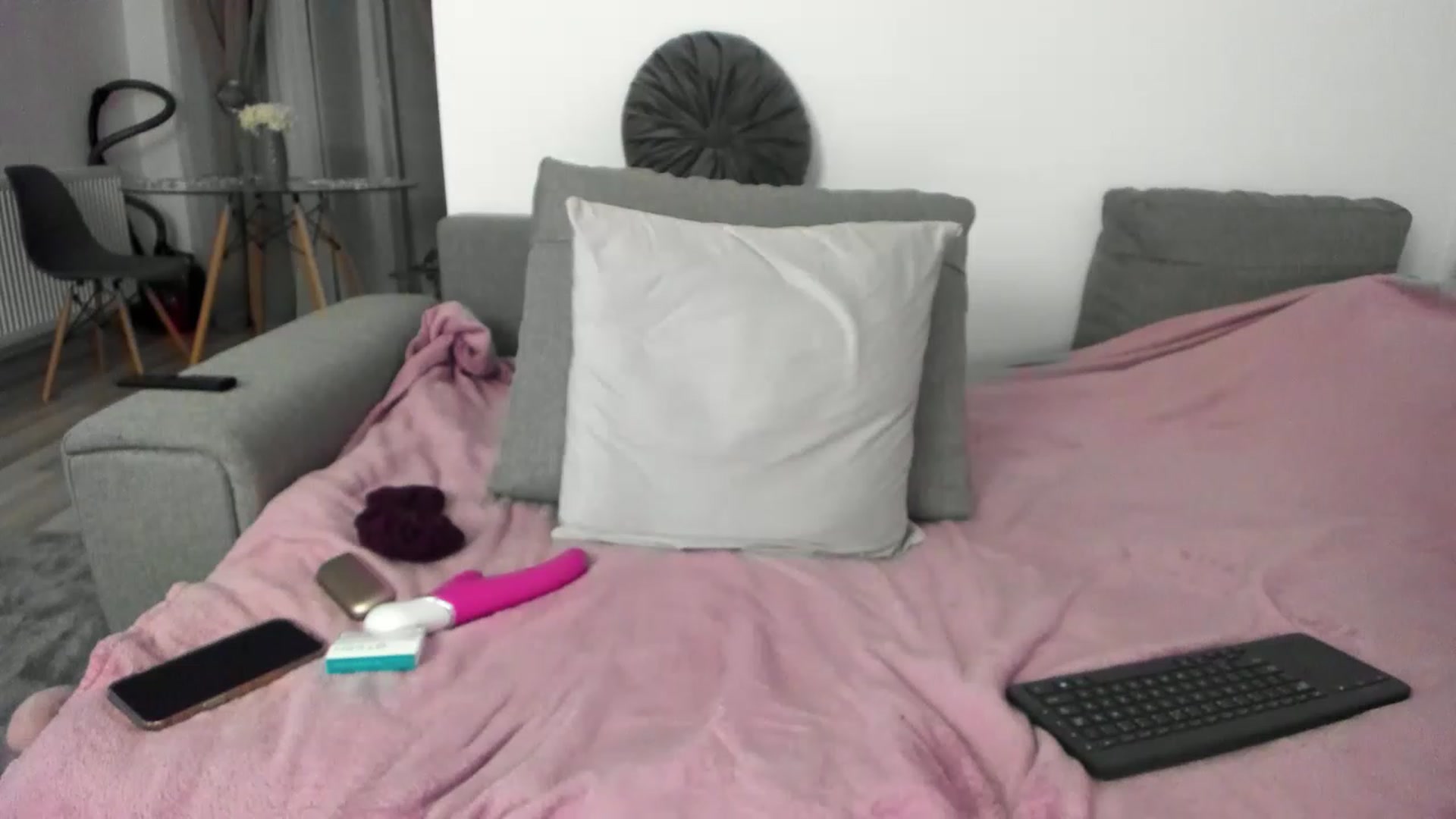 Gallery image thumbnail from JustKatie's myfreecams stream on, 11/20/2022, 22:30 image 3 of 20
