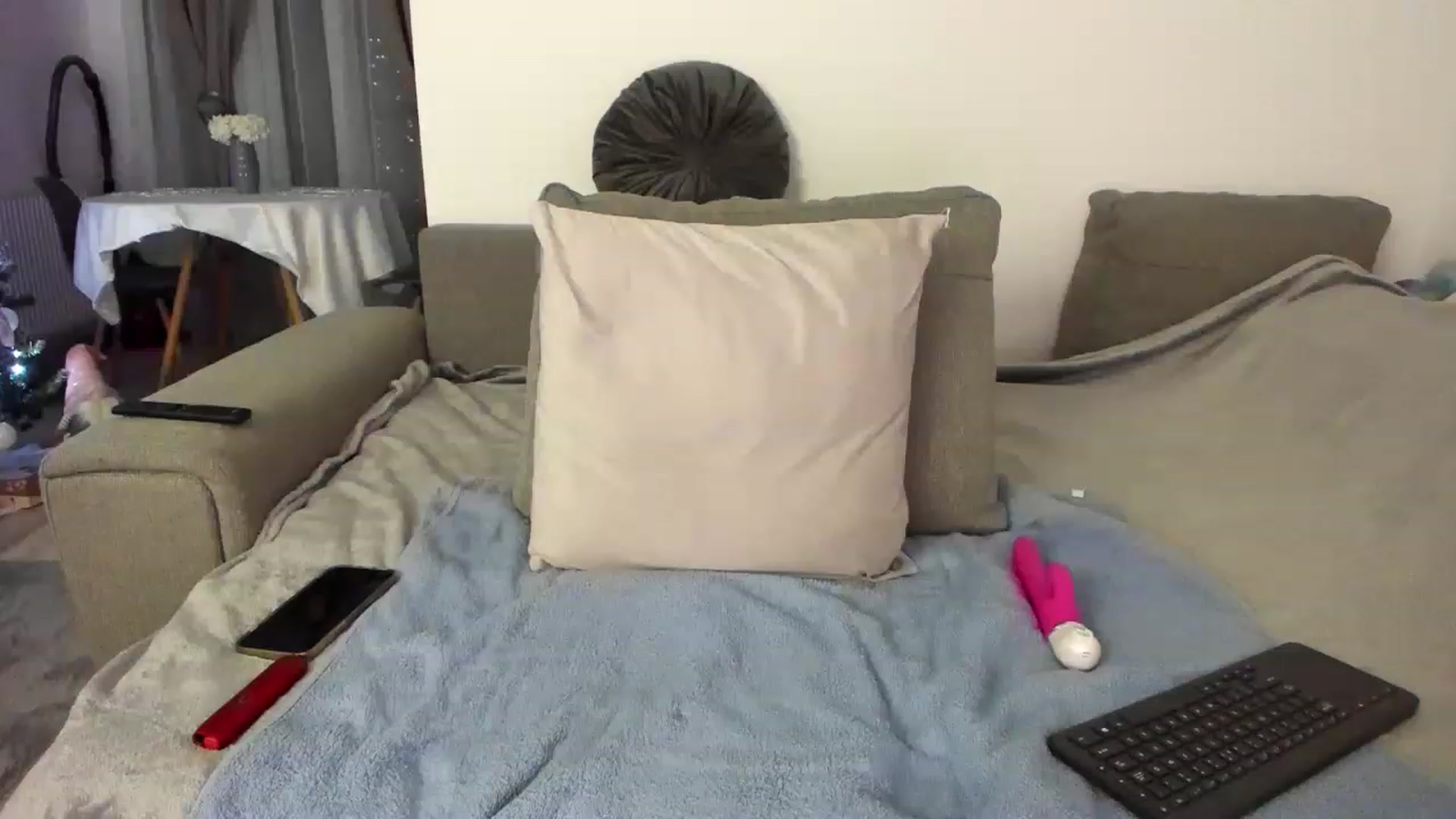 Gallery image thumbnail from JustKatie's myfreecams stream on, 12/29/2022, 21:21 image 17 of 20