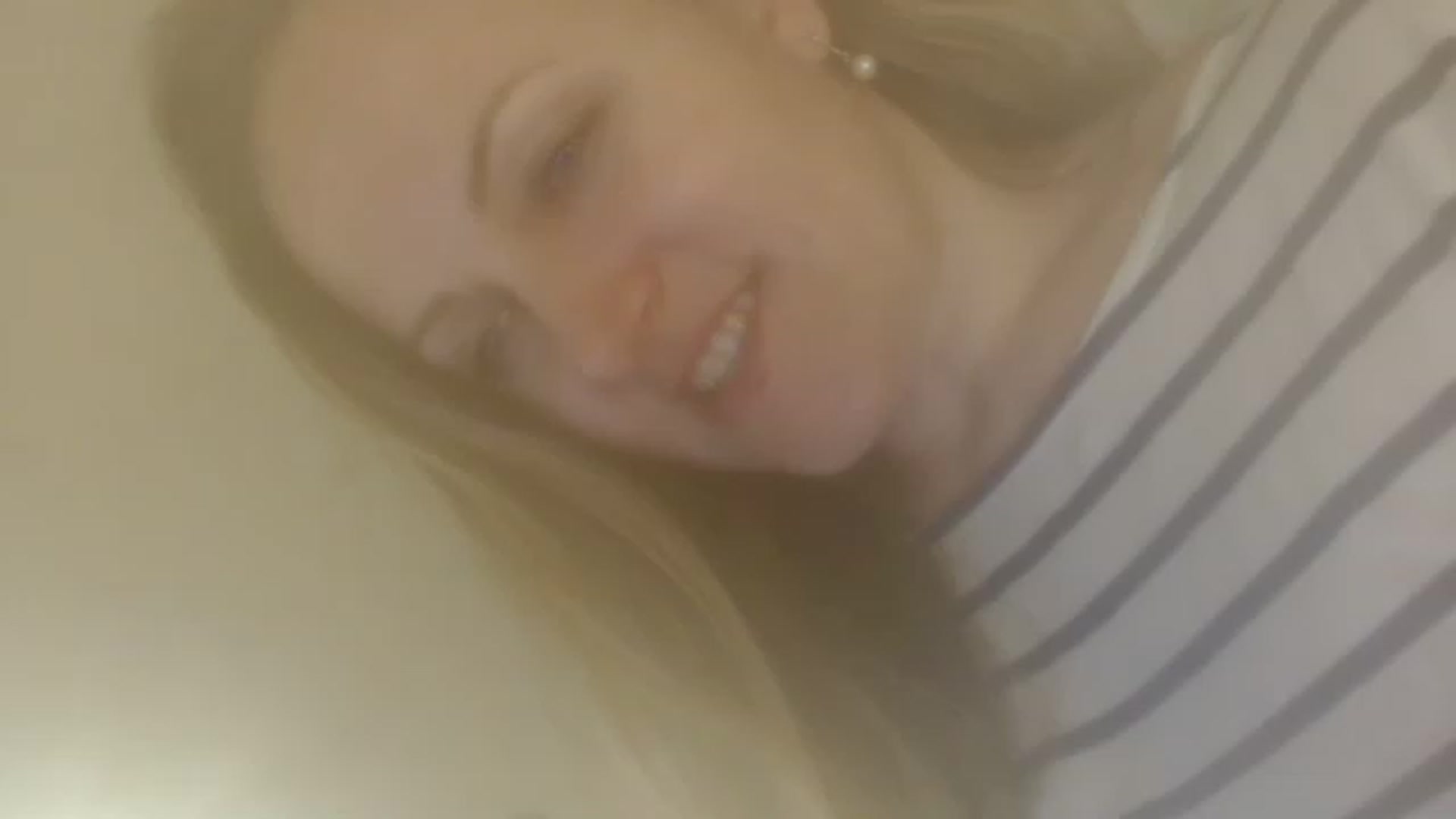 Gallery image thumbnail from JustLily's myfreecams stream on, 12/06/2022, 24:34 image 18 of 20