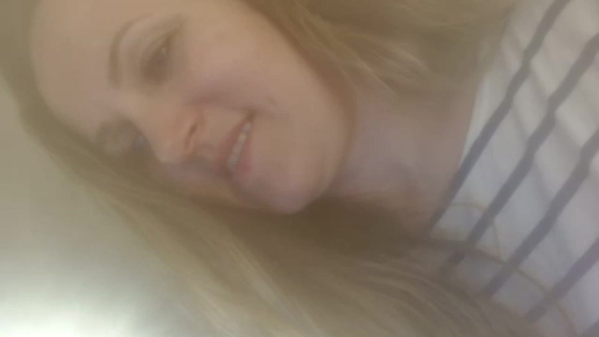 Gallery image thumbnail from JustLily's myfreecams stream on, 12/06/2022, 24:34 image 20 of 20