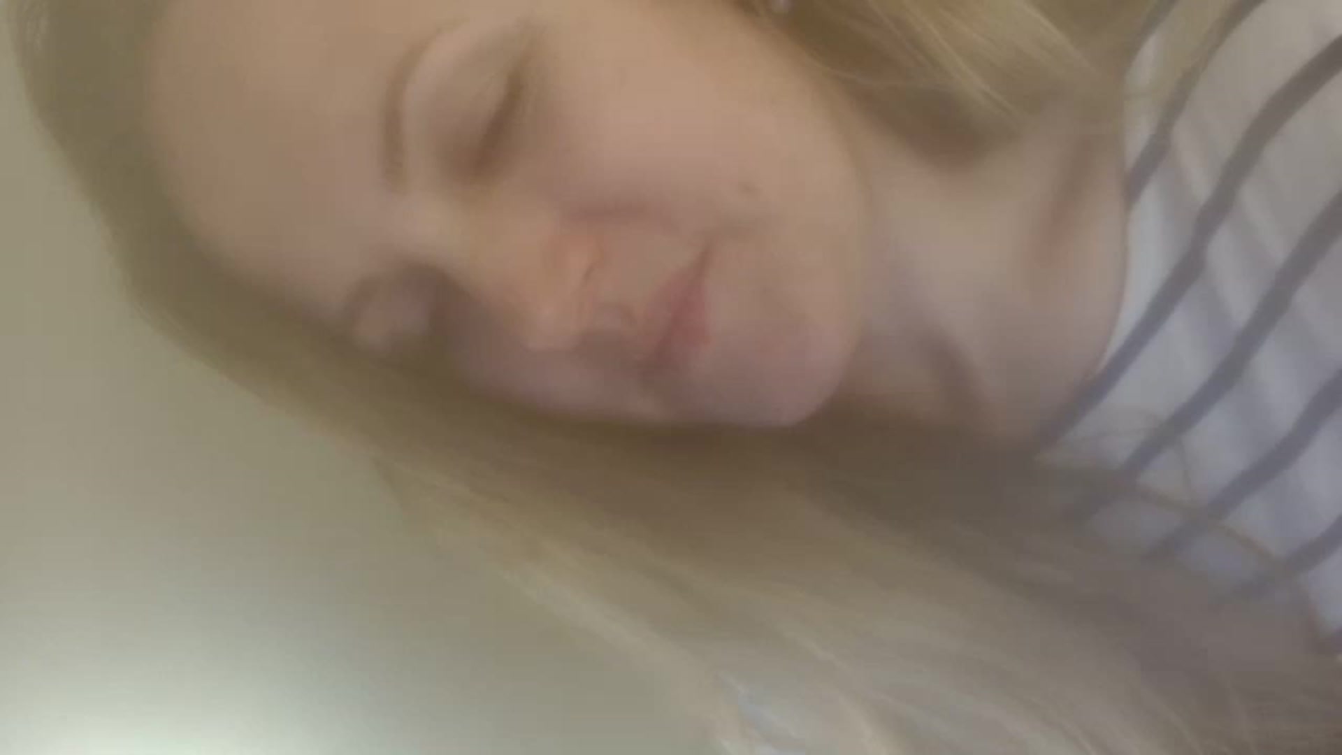 Gallery image thumbnail from JustLily's myfreecams stream on, 12/06/2022, 24:34 image 7 of 20