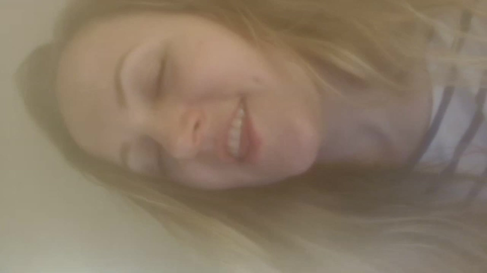 Gallery image thumbnail from JustLily's myfreecams stream on, 12/06/2022, 24:34 image 17 of 20