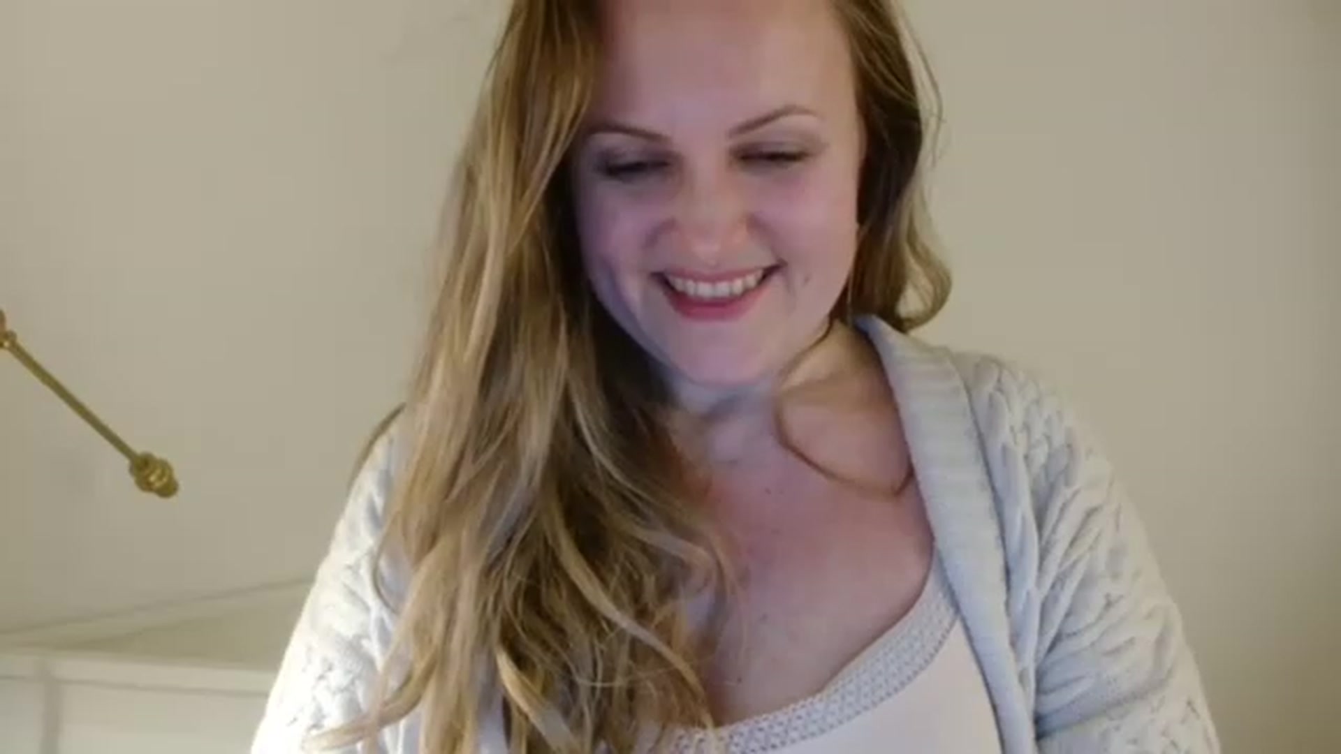 Gallery image thumbnail from JustLily's myfreecams stream on, 12/07/2022, 22:41 image 2 of 20