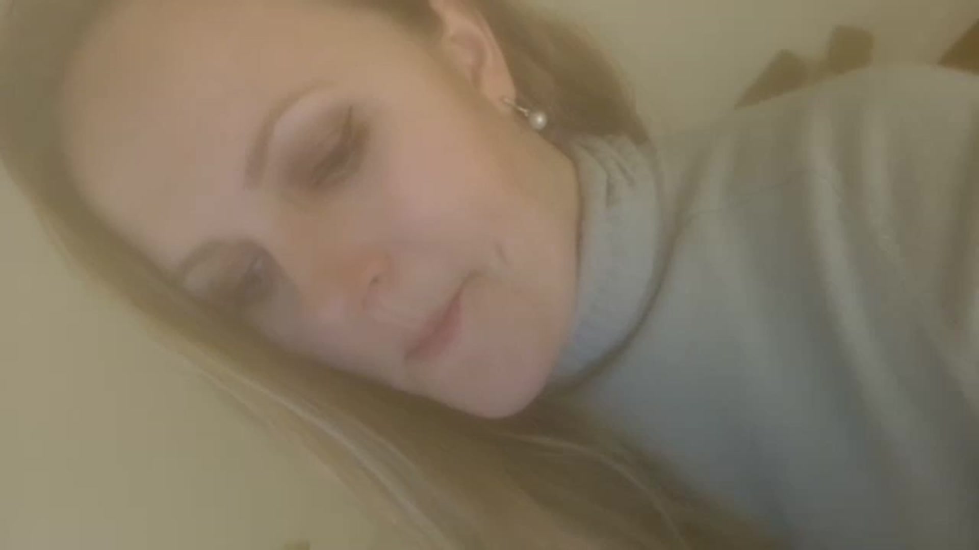 Gallery image thumbnail from JustLily's myfreecams stream on, 12/09/2022, 24:08 image 5 of 20