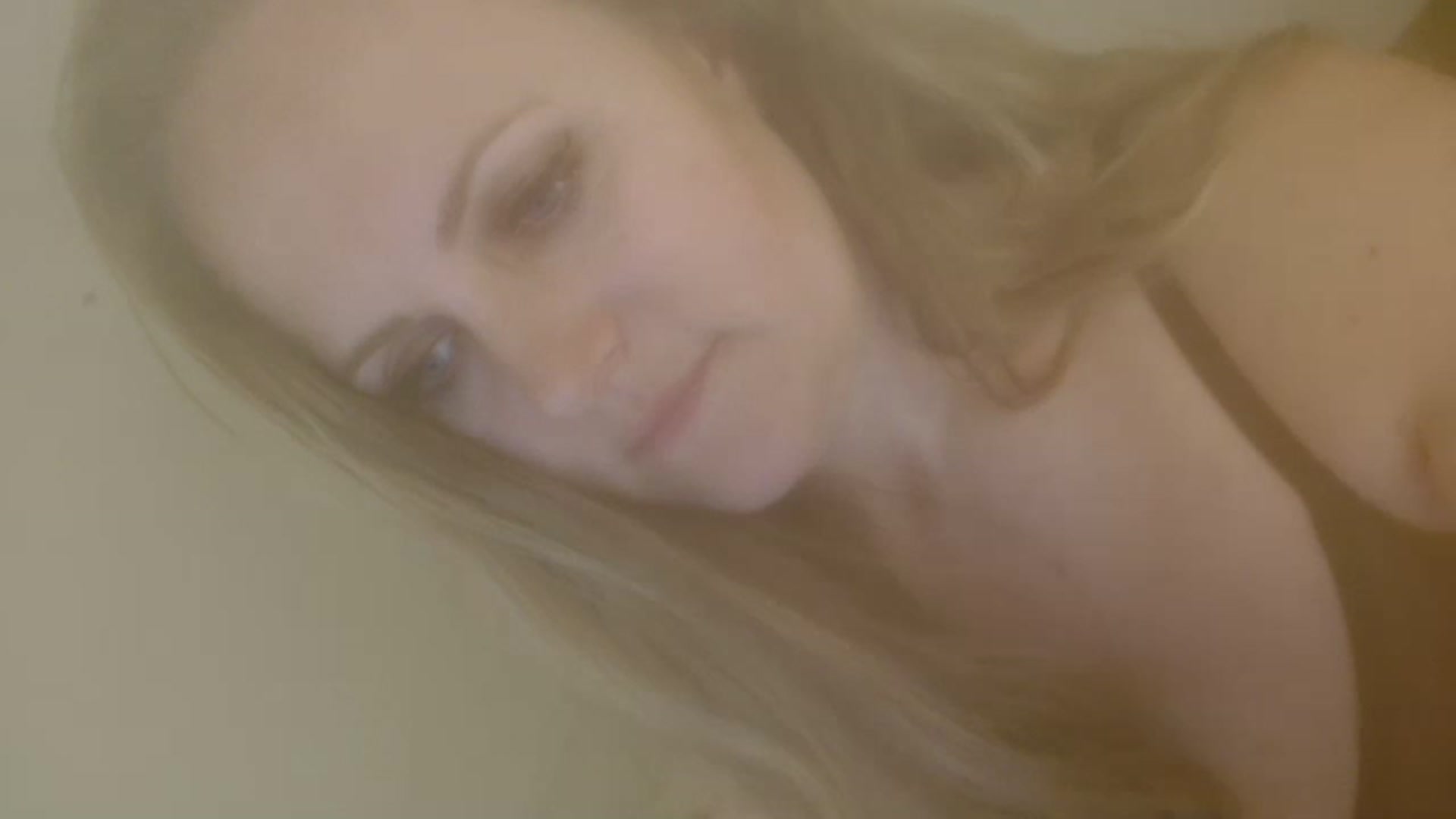 Gallery image thumbnail from JustLily's myfreecams stream on, 12/09/2022, 24:34 image 2 of 20