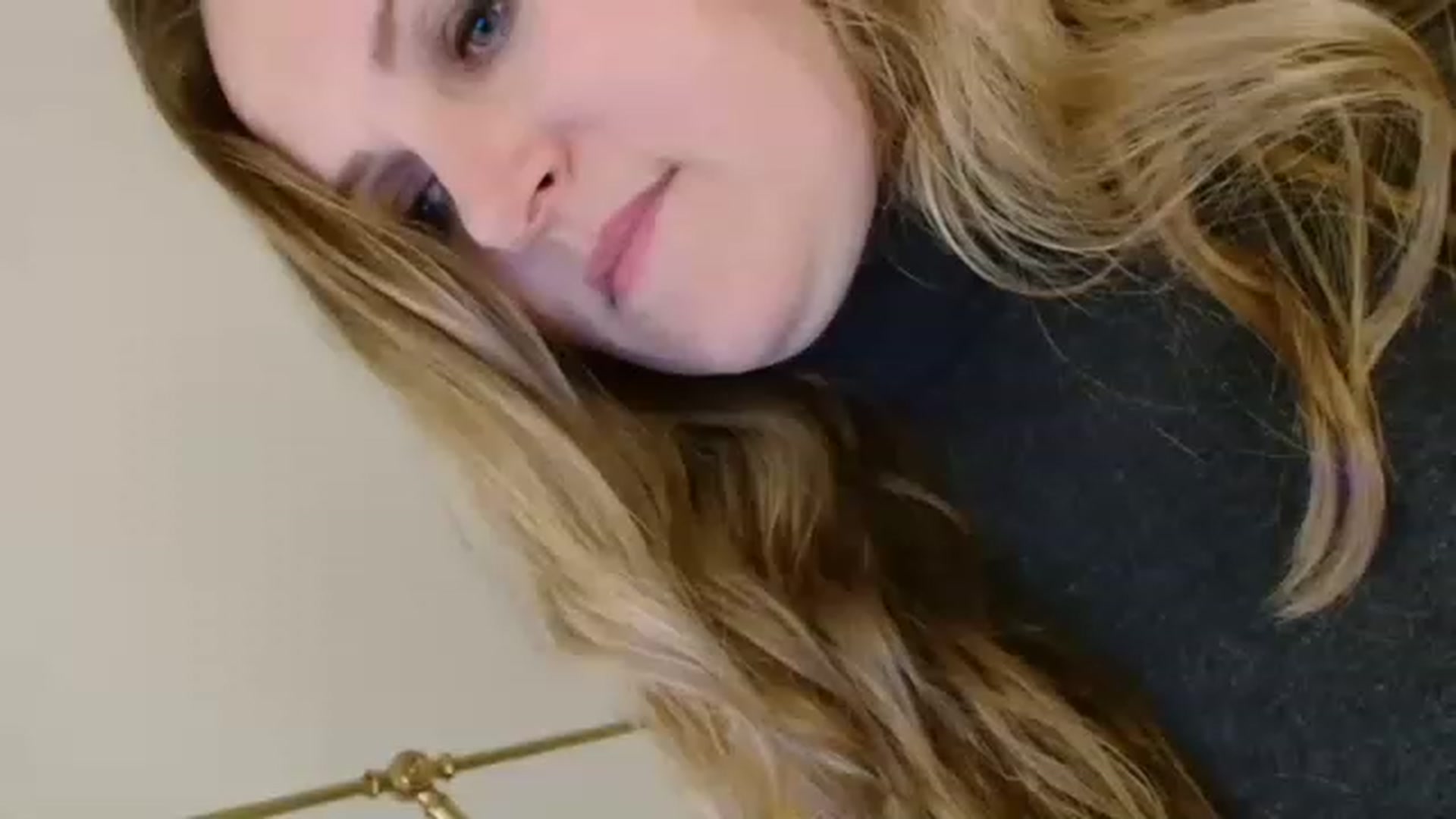 Gallery image thumbnail from JustLily's myfreecams stream on, 12/09/2022, 23:08 image 18 of 20
