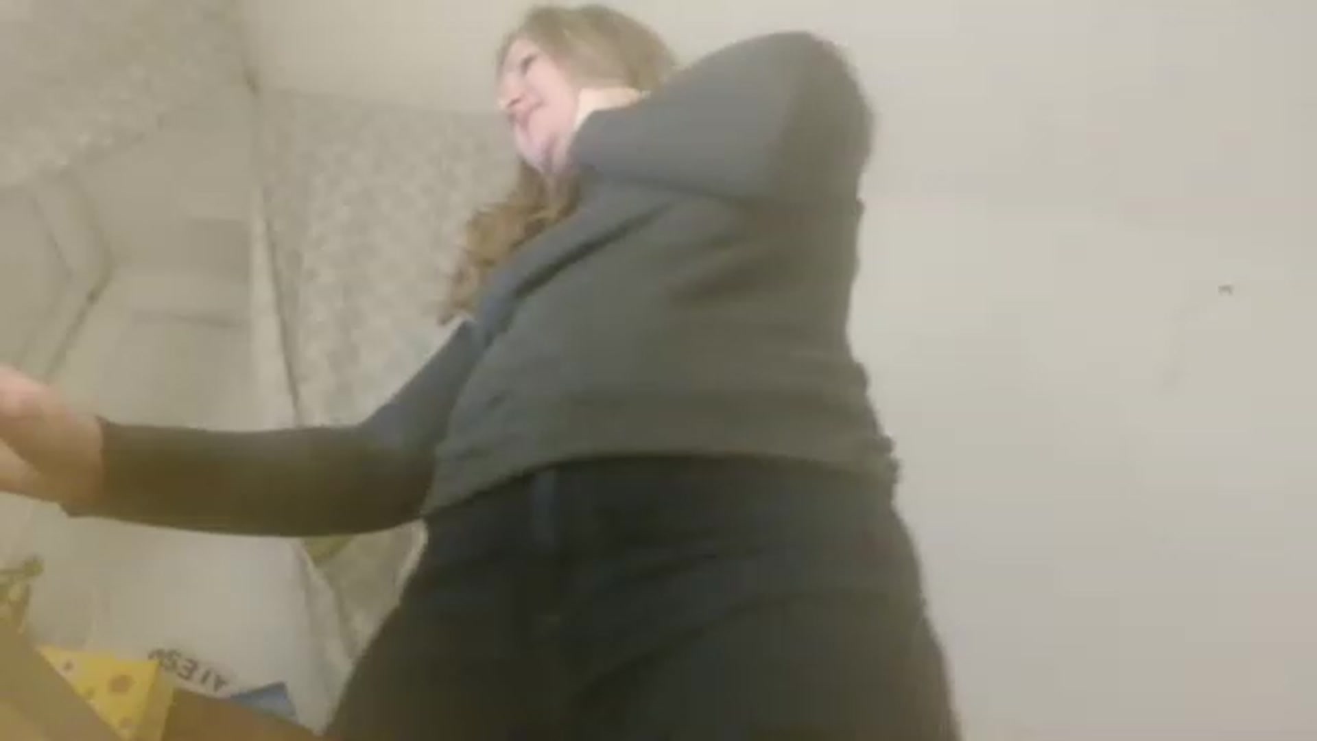 Gallery image thumbnail from JustLily's myfreecams stream on, 12/10/2022, 24:00 image 7 of 20