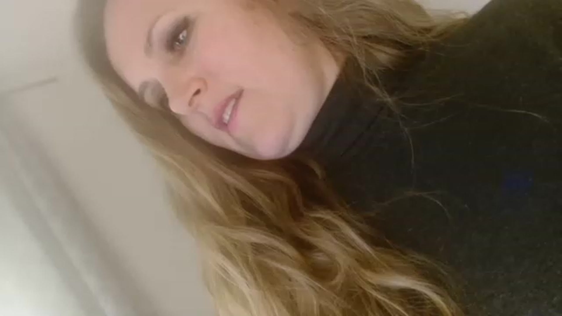 Gallery image thumbnail from JustLily's myfreecams stream on, 12/10/2022, 24:44 image 12 of 20