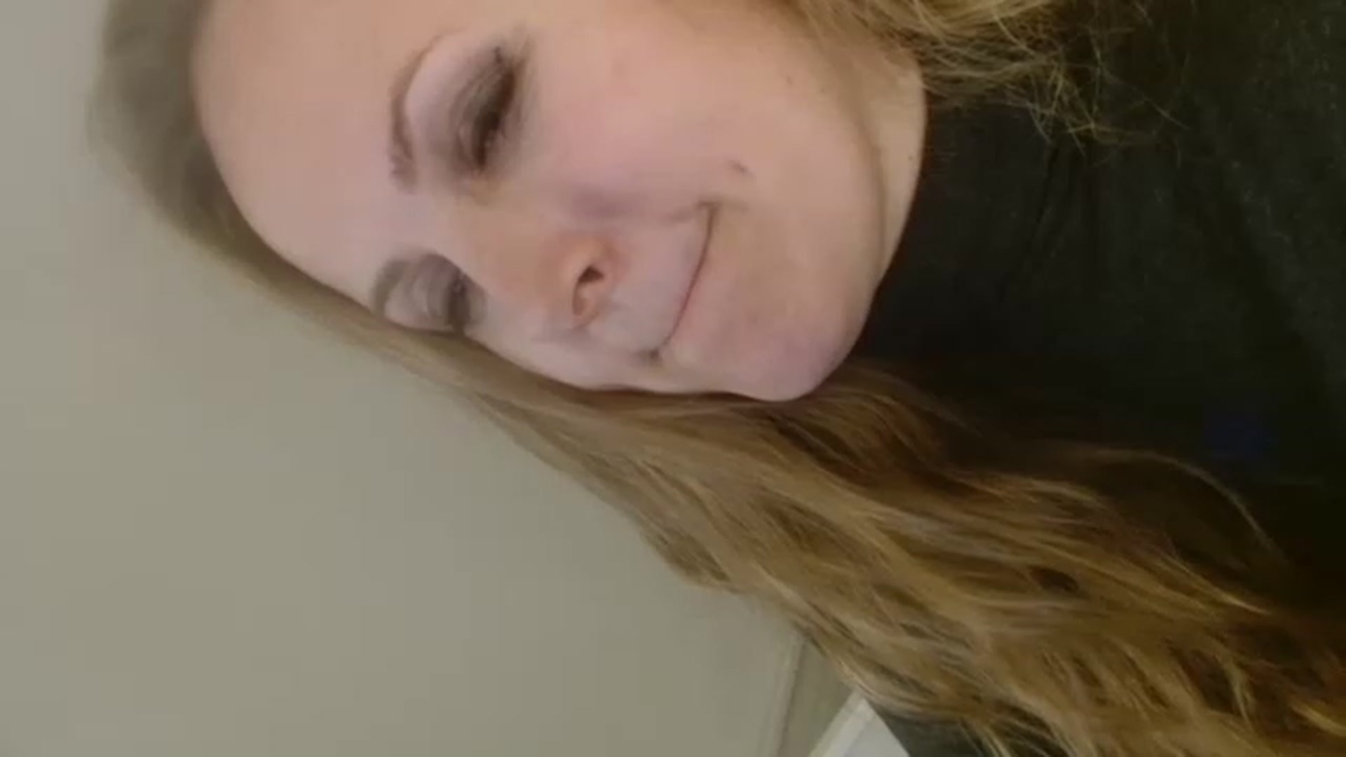 Gallery image thumbnail from JustLily's myfreecams stream on, 12/10/2022, 24:44 image 16 of 20