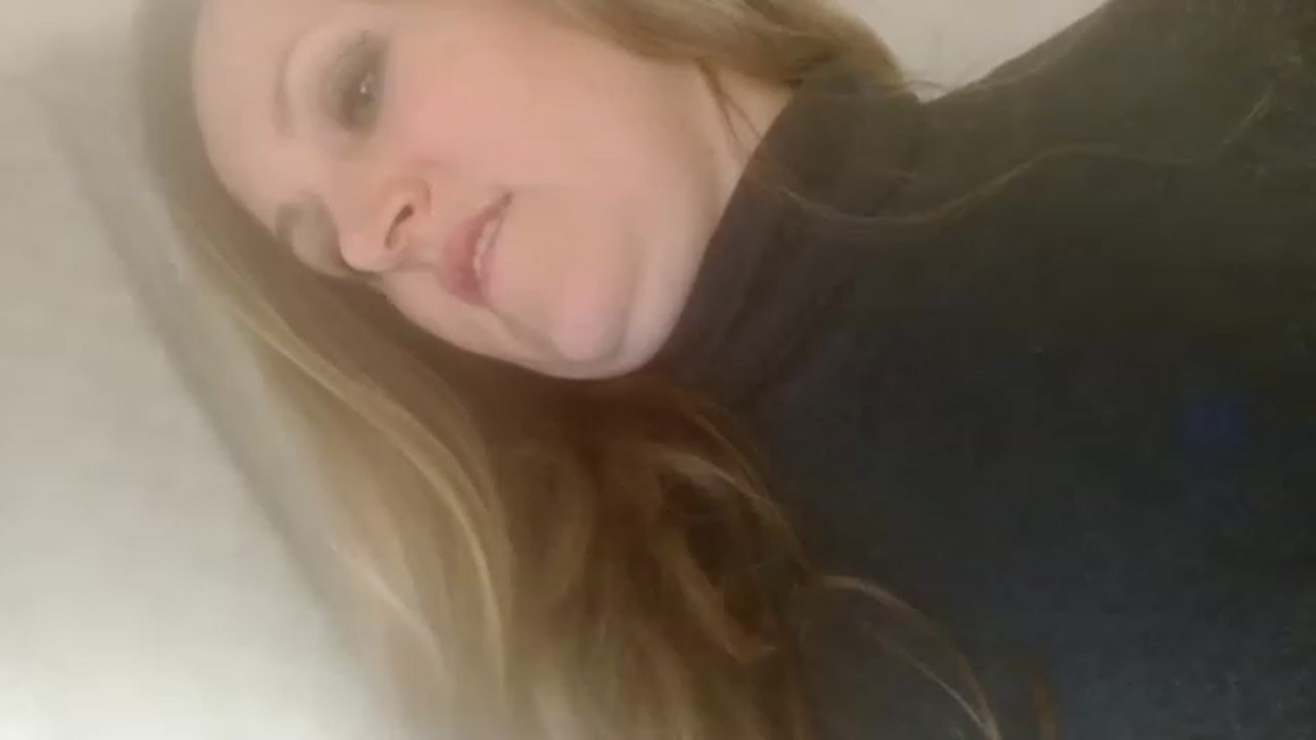 Gallery image thumbnail from JustLily's myfreecams stream on, 12/10/2022, 24:44 image 3 of 20