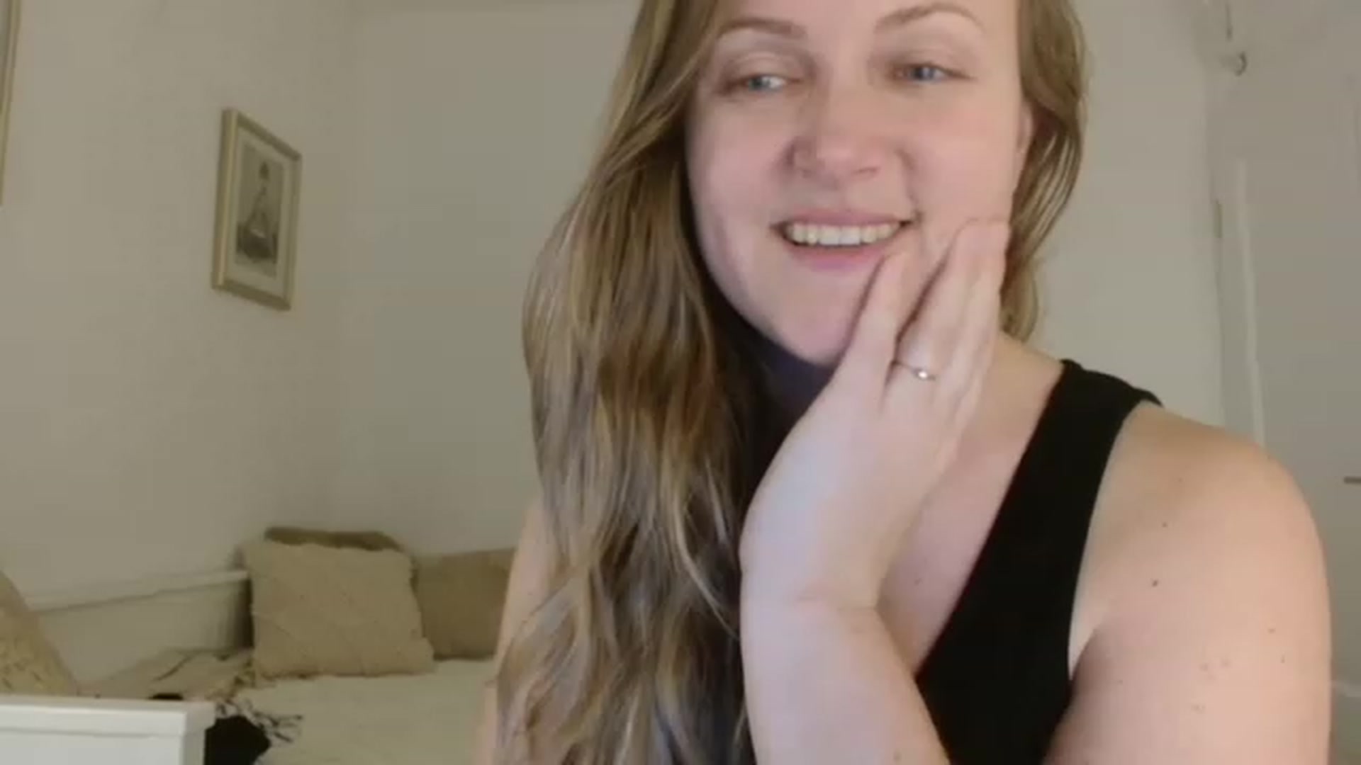 Gallery image thumbnail from JustLily's myfreecams stream on, 12/21/2022, 21:50 image 5 of 20