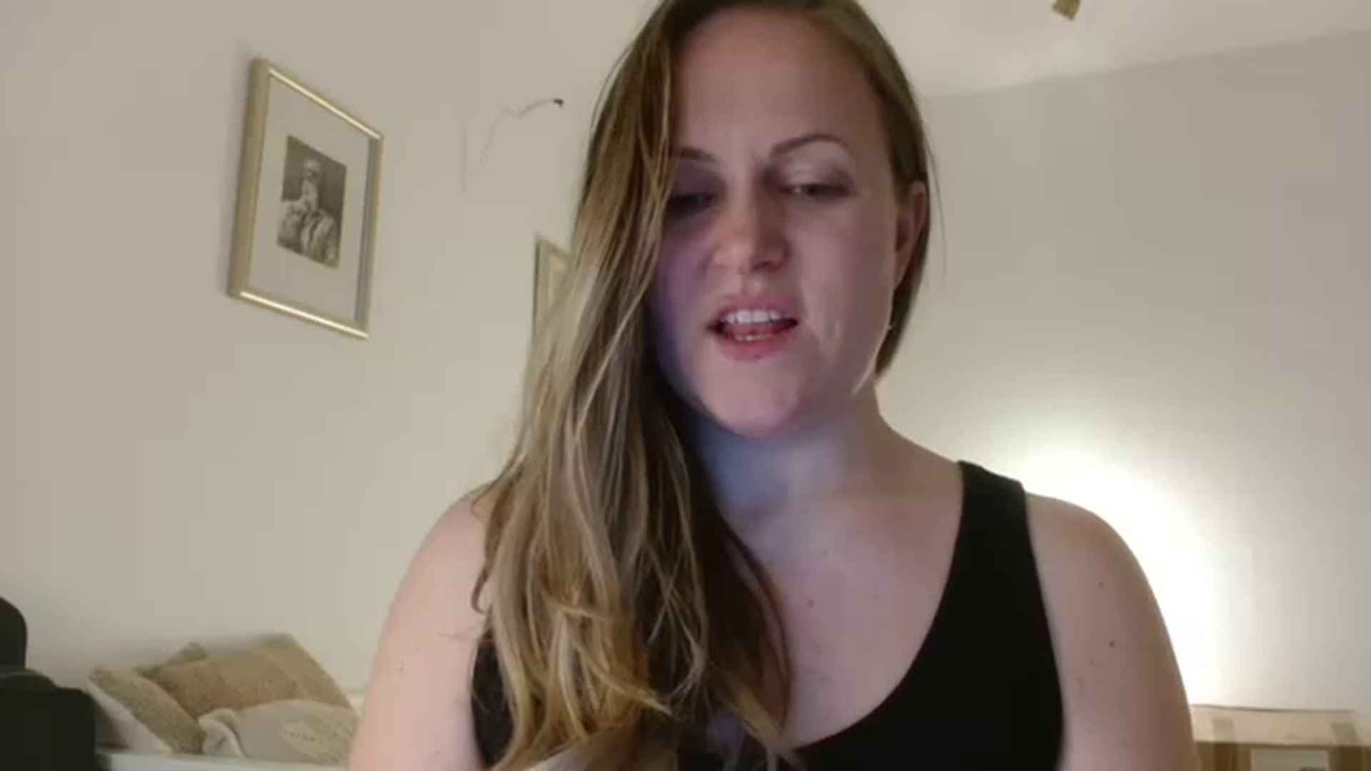 Gallery image thumbnail from JustLily's myfreecams stream on, 01/02/2023, 24:01 image 14 of 20