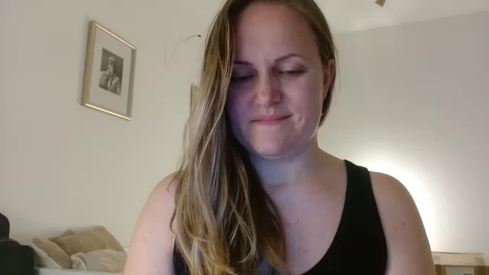 Gallery image thumbnail from JustLily's myfreecams stream on, 01/02/2023, 24:01 image 11 of 20