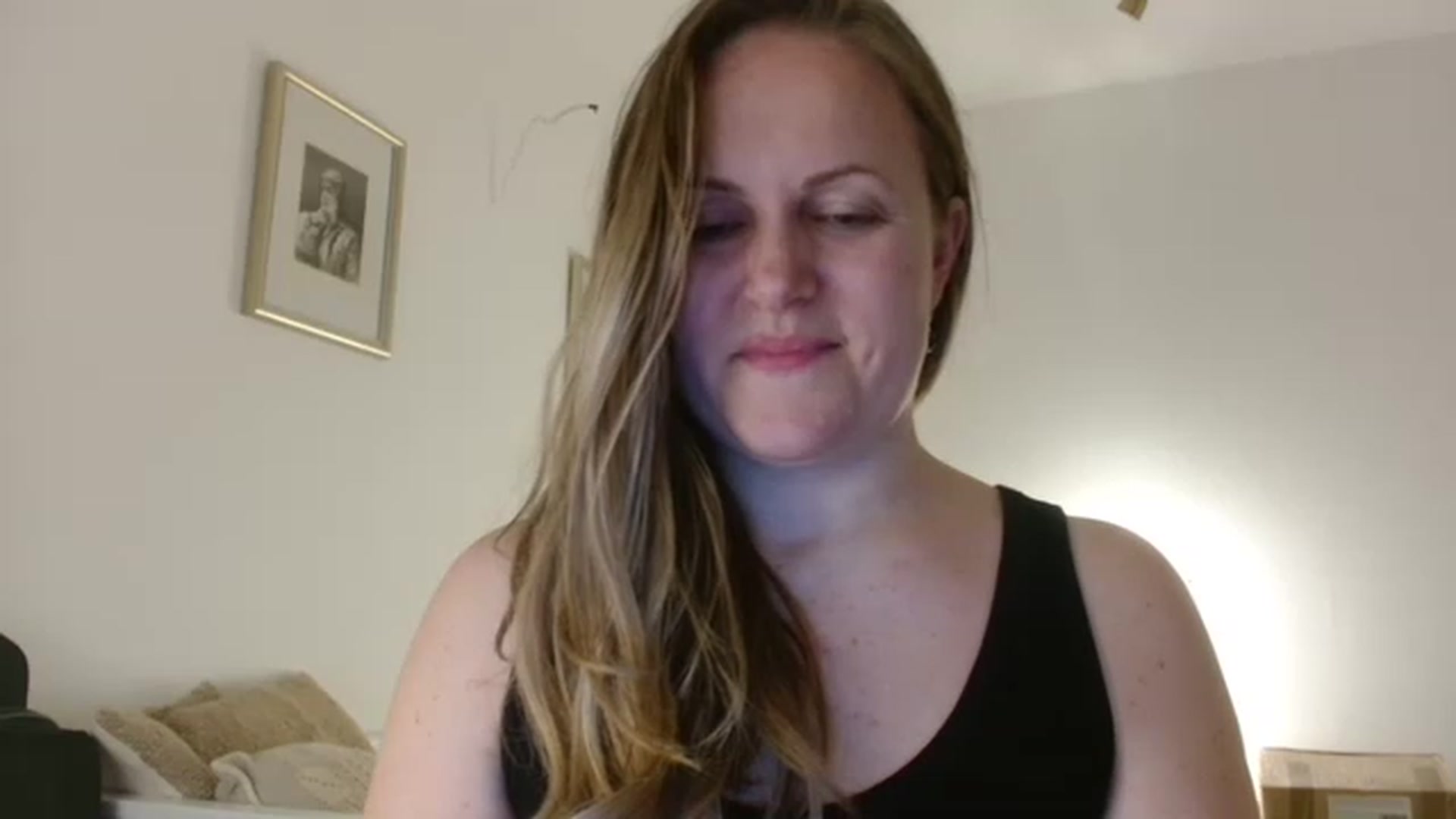 Gallery image thumbnail from JustLily's myfreecams stream on, 01/02/2023, 24:01 image 13 of 20