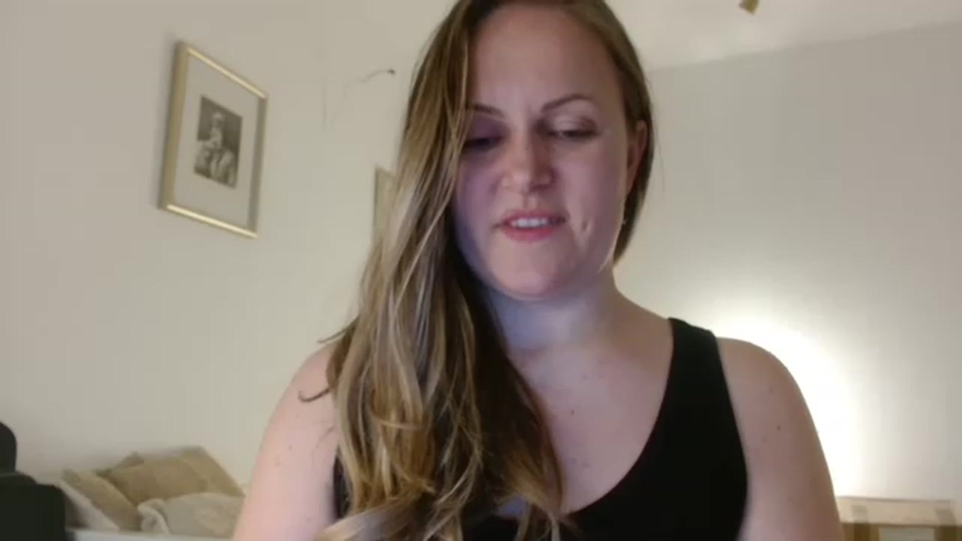 Gallery image thumbnail from JustLily's myfreecams stream on, 01/02/2023, 24:01 image 17 of 20