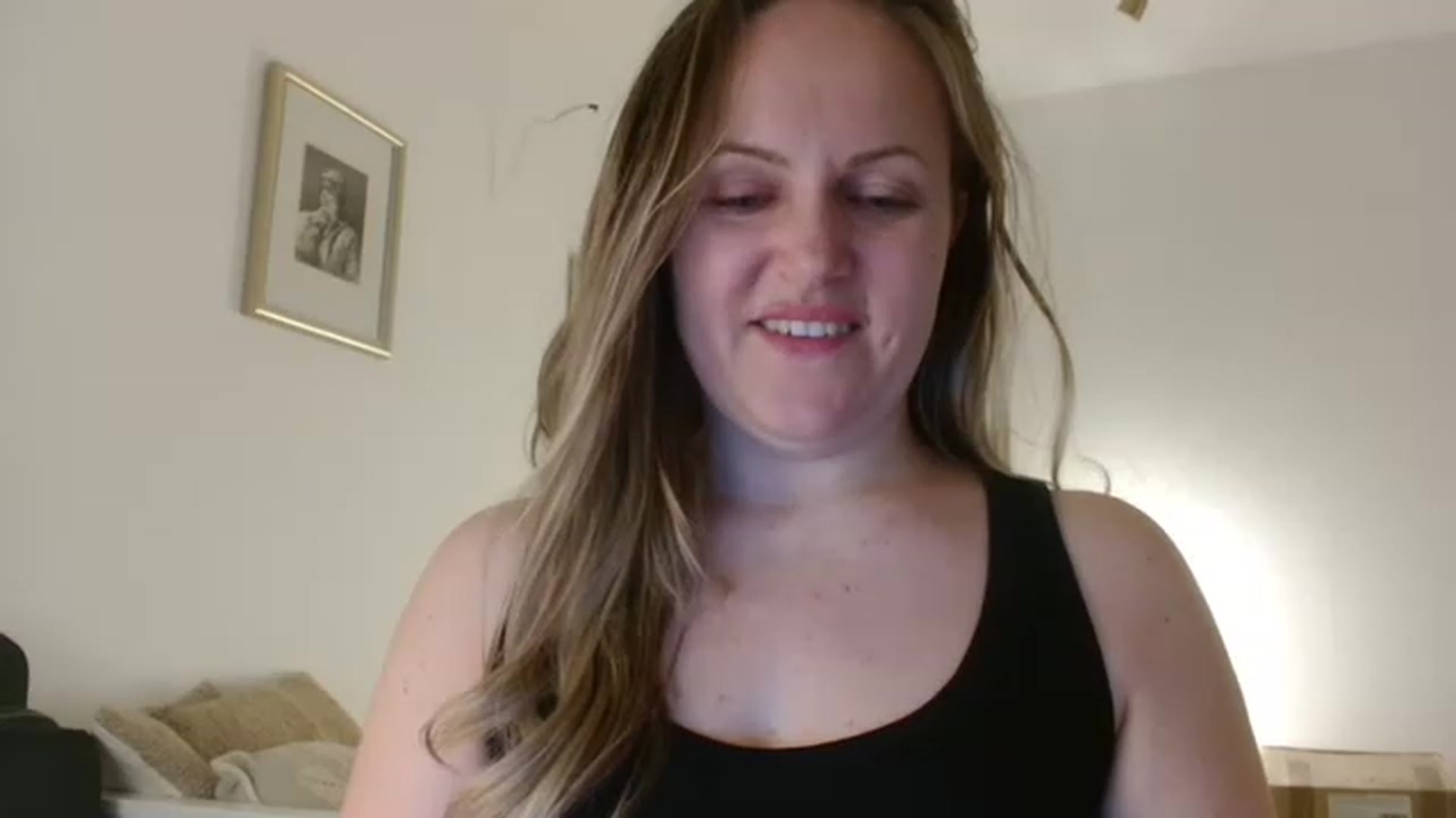 Gallery image thumbnail from JustLily's myfreecams stream on, 01/02/2023, 24:01 image 18 of 20