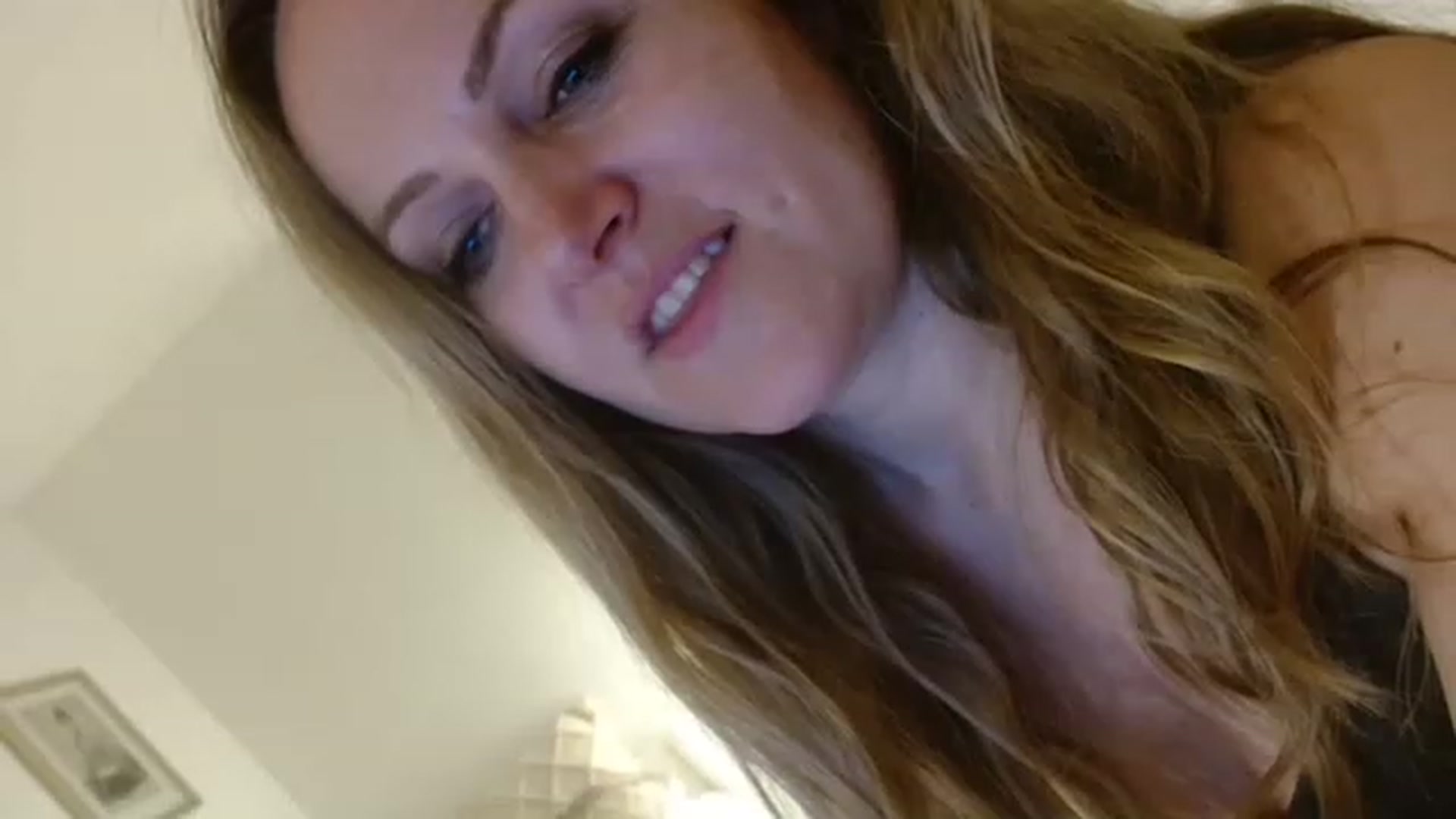 Gallery image thumbnail from JustLily's myfreecams stream on, 01/05/2023, 24:29 image 19 of 20