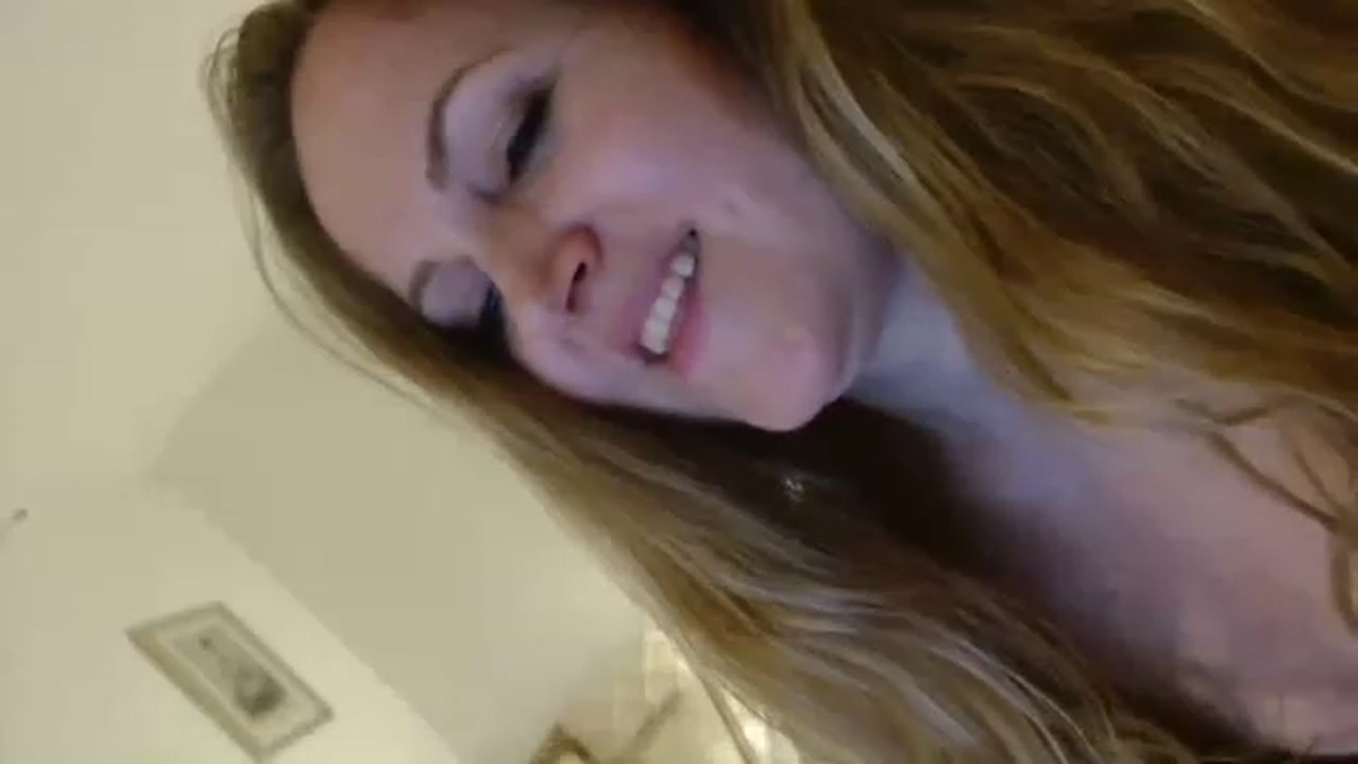 Gallery image thumbnail from JustLily's myfreecams stream on, 01/05/2023, 24:29 image 10 of 20