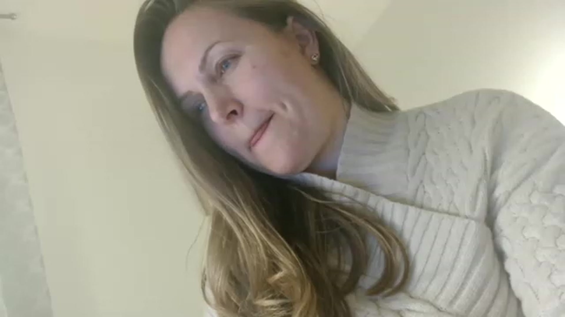 Gallery image thumbnail from JustLily's myfreecams stream on, 01/16/2023, 22:12 image 5 of 20