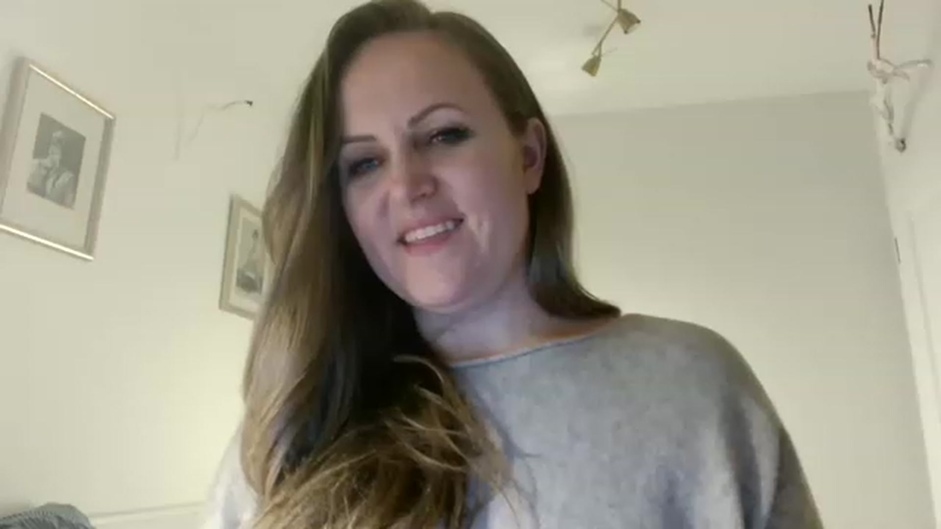 Gallery image thumbnail from JustLily's myfreecams stream on, 01/19/2023, 24:08 image 9 of 20