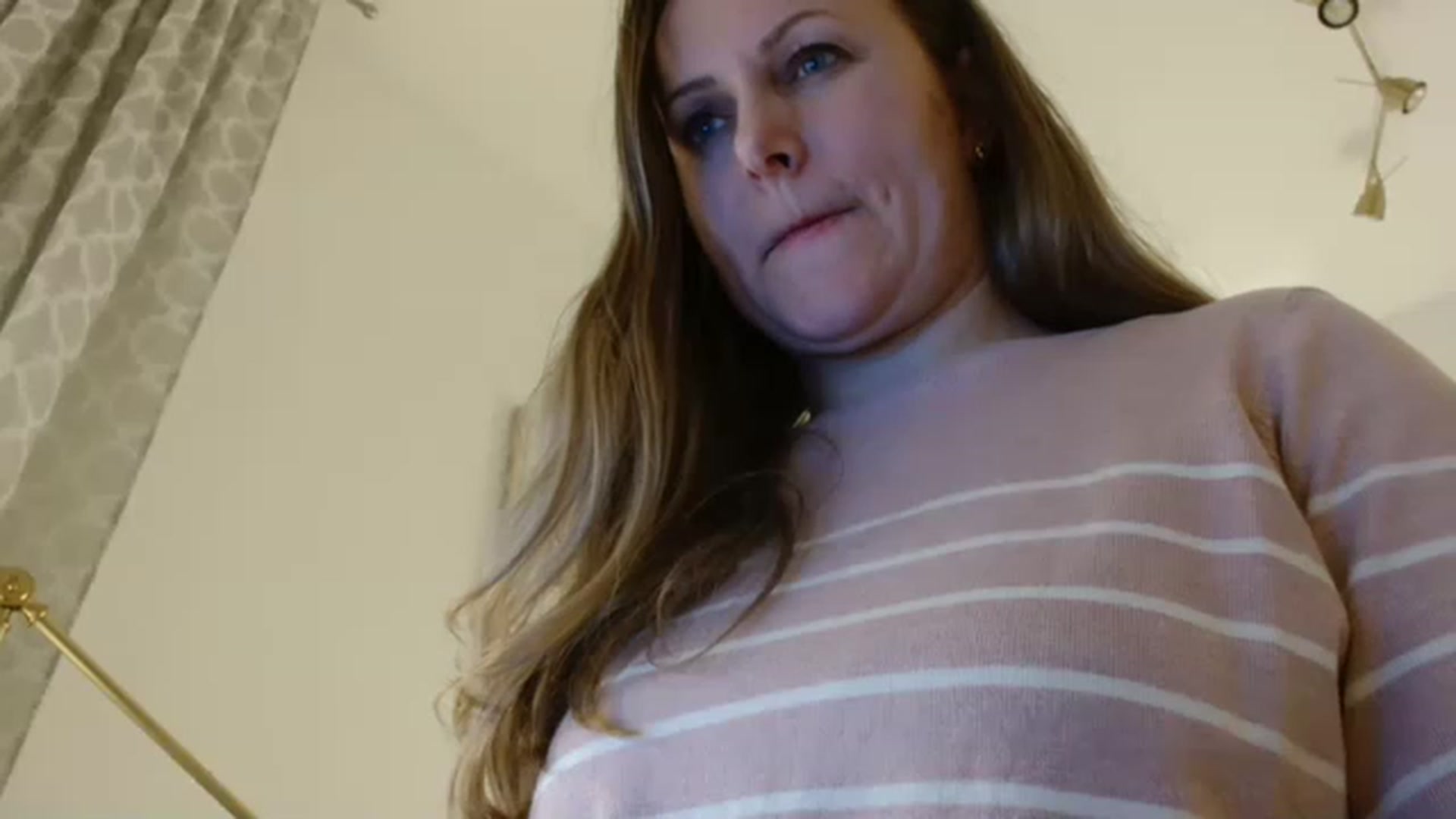 Gallery image thumbnail from JustLily's myfreecams stream on, 01/20/2023, 17:36 image 9 of 20