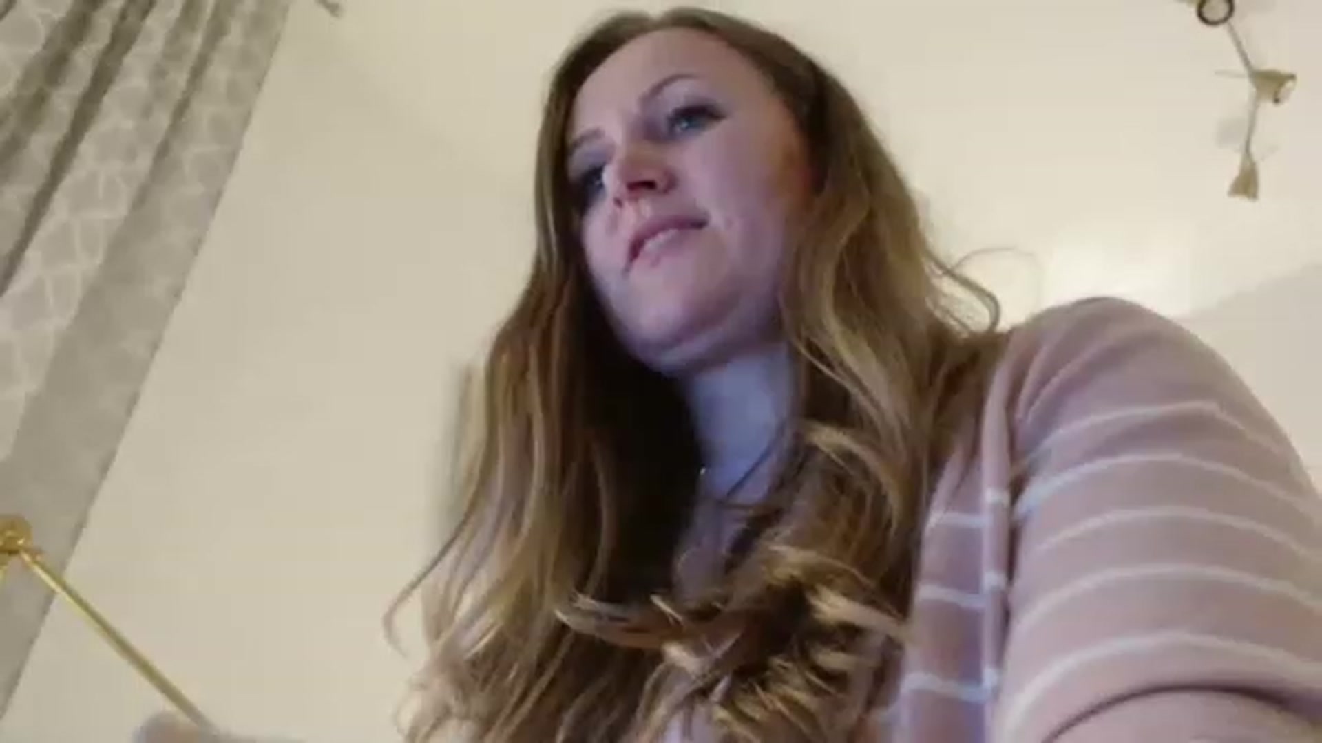 Gallery image thumbnail from JustLily's myfreecams stream on, 01/20/2023, 17:36 image 3 of 20