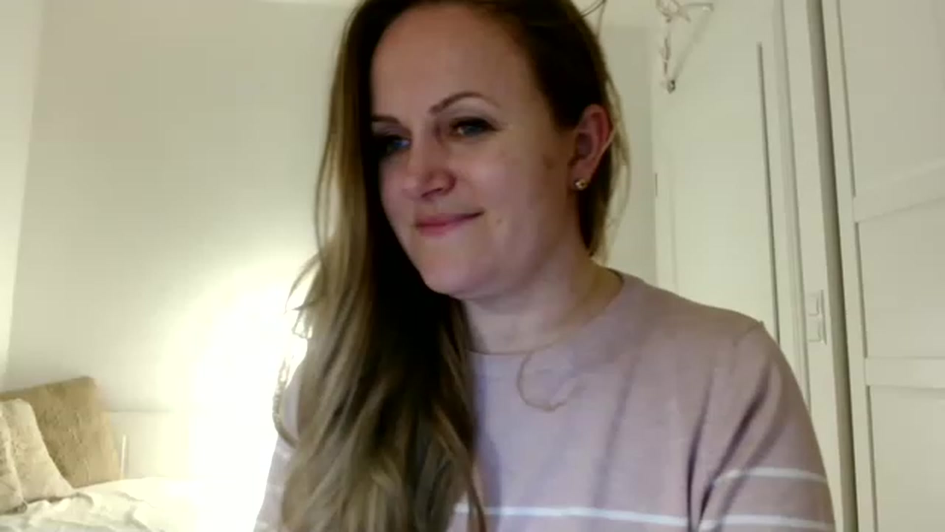 Gallery image thumbnail from JustLily's myfreecams stream on, 01/20/2023, 23:43 image 10 of 20