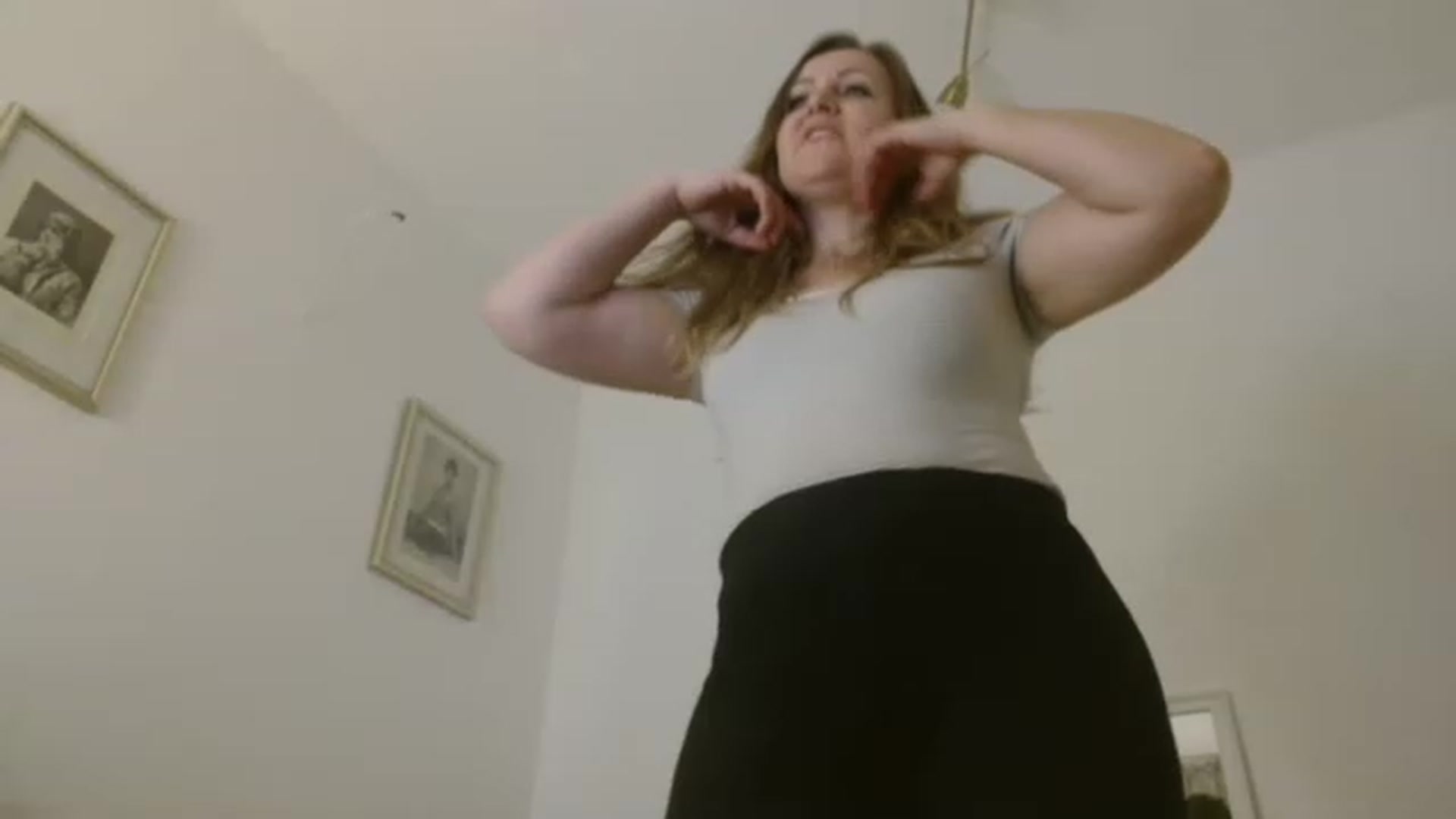 Gallery image thumbnail from JustLily's myfreecams stream on, 02/09/2023, 20:03 image 17 of 20