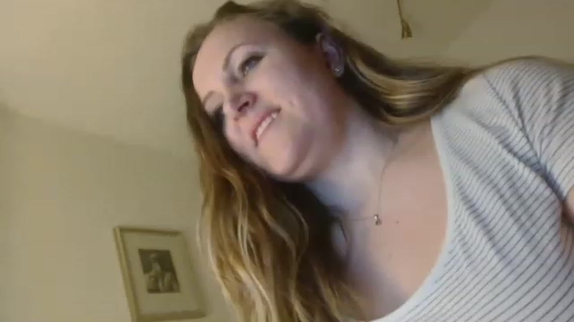 Gallery image thumbnail from JustLily's myfreecams stream on, 02/09/2023, 20:22 image 5 of 20