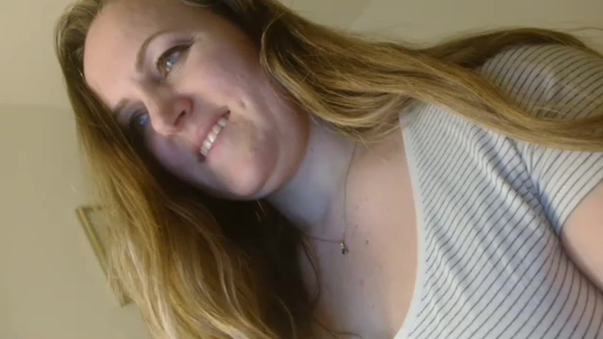 Gallery image thumbnail from JustLily's myfreecams stream on, 02/09/2023, 20:22 image 20 of 20