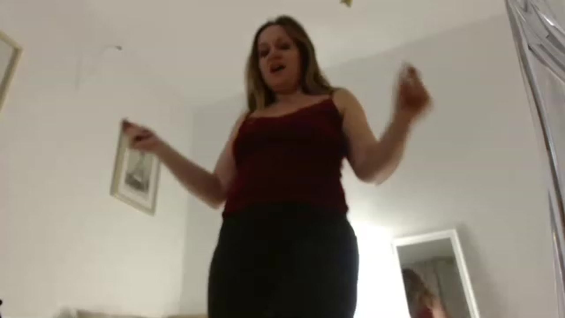 Gallery image thumbnail from JustLily's myfreecams stream on, 02/18/2023, 24:24 image 7 of 20